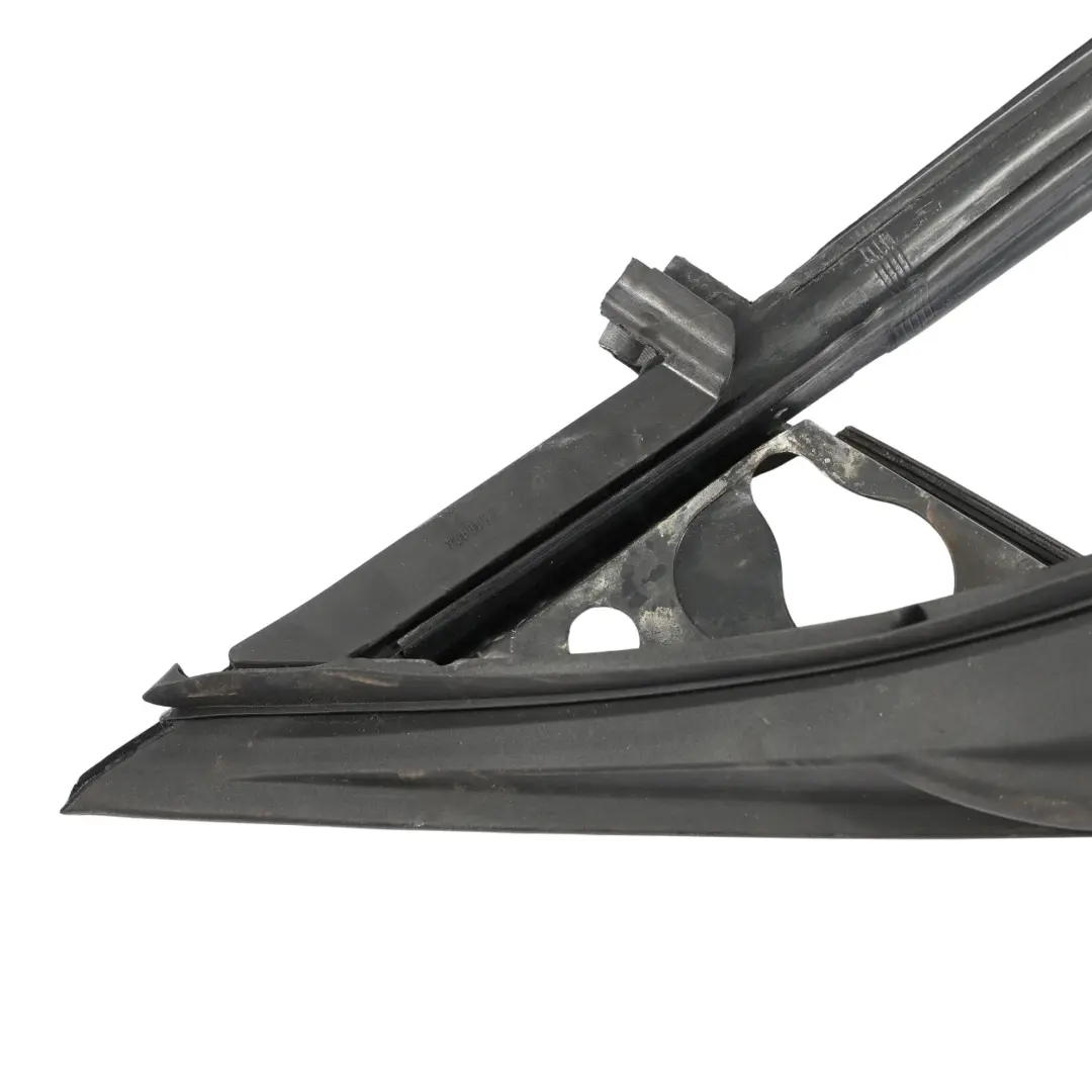 Coupé Guarnizione Triangolo Specchio Esterno Anteriore per BMW F36 Gran con numero di parte 7310194 BMW F36 Gran Coupé Guarnizione Triangolo Specchio Esterno Anteriore - SKU 7310194 - Numero di parte 7310194