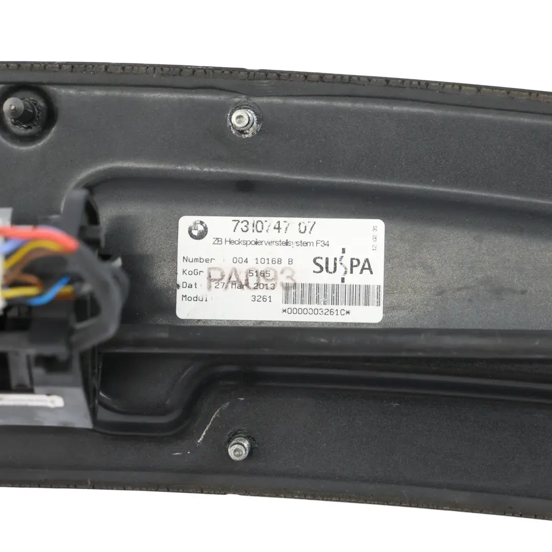 Heckspoiler Kofferraum Heckklappe Sophistograu Grau Metallic A90 für BMW F11 Touring mit Teilenummer 7310747 BMW F11 Touring Heckspoiler Kofferraum Heckklappe Sophistograu Grau Metallic A90 - SKU 7310747 - Teilenummer 7310747