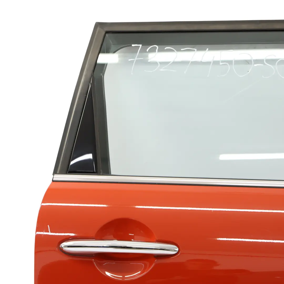 Puerta Trasera Derecha Panel Revestimiento Solaris Orange - C1B para Mini F55 con número de pieza 7327450 Mini F55 Puerta Trasera Derecha Panel Revestimiento Solaris Orange - C1B - SKU 7327450-SORG - Número de pieza 7327450