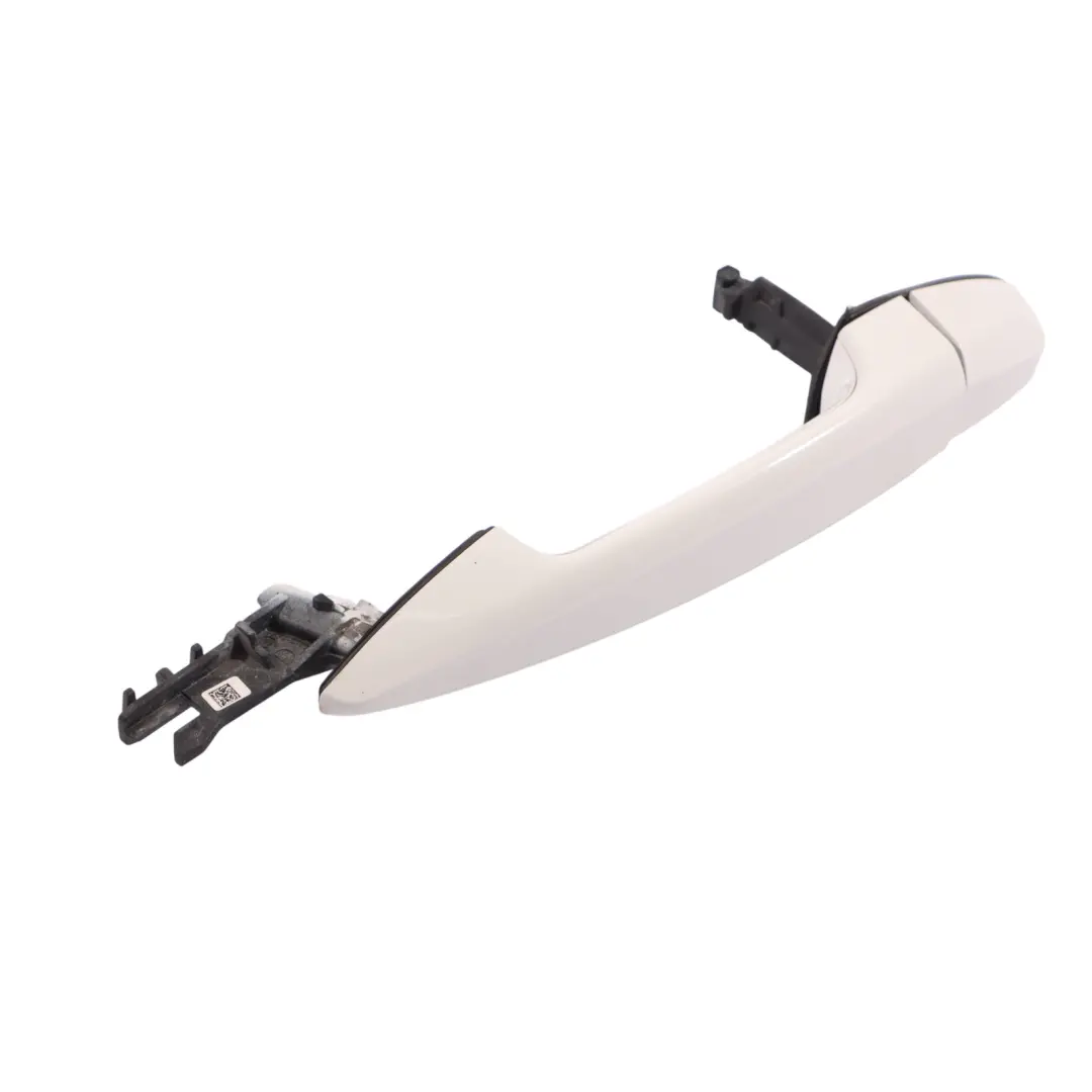 Exterior Manija de Puerta Trasera Derecha Alpinweiss Alpine Blanco 300 para BMW F45 con número de pieza 7331289 BMW F45 Exterior Manija de Puerta Trasera Derecha Alpinweiss Alpine Blanco 300 - SKU 7331289-AW - Número de pieza 7331289