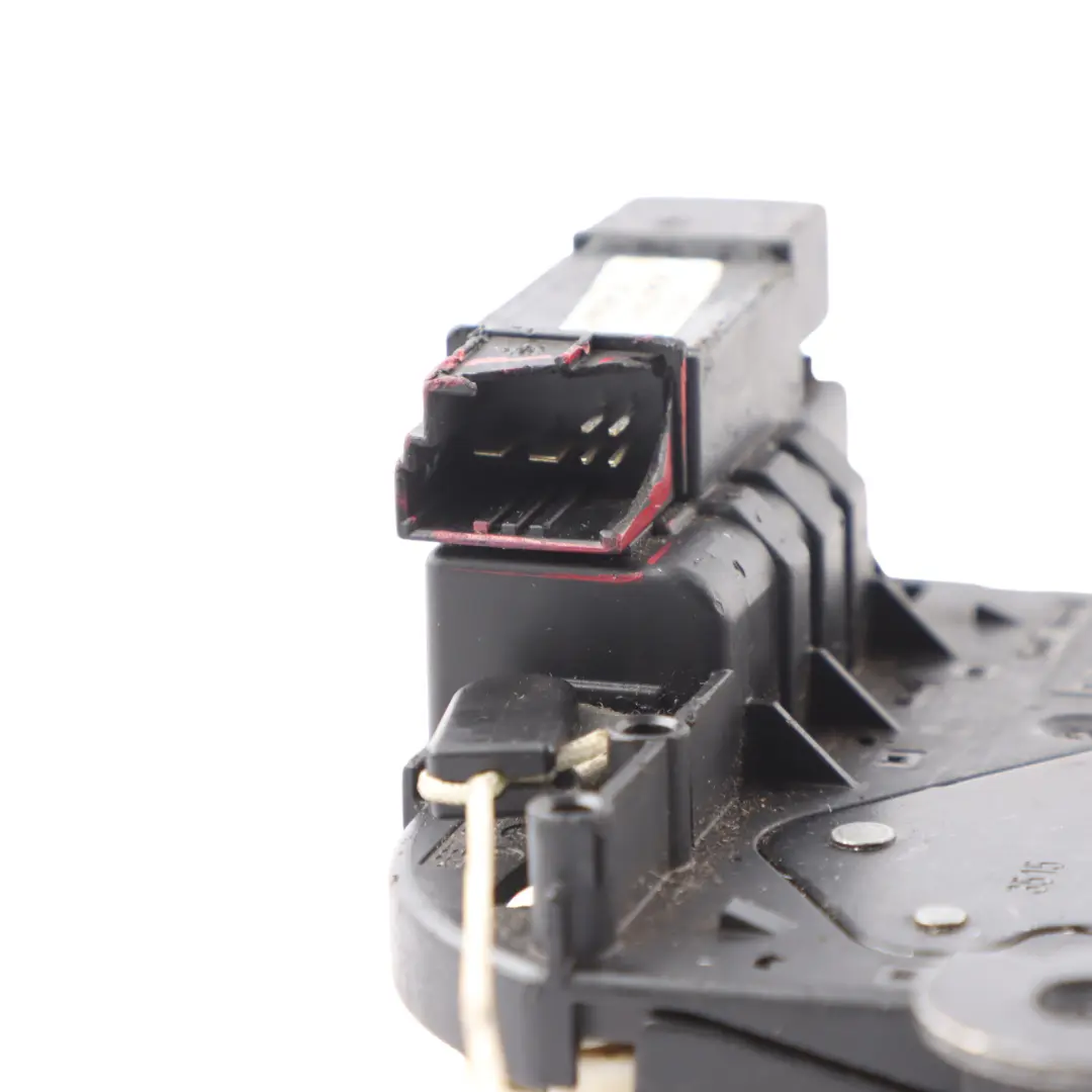 BMW F45 F46 Zamek Klapy Bagażnika Tył - SKU 7348530-1 - Numer Części 7348530