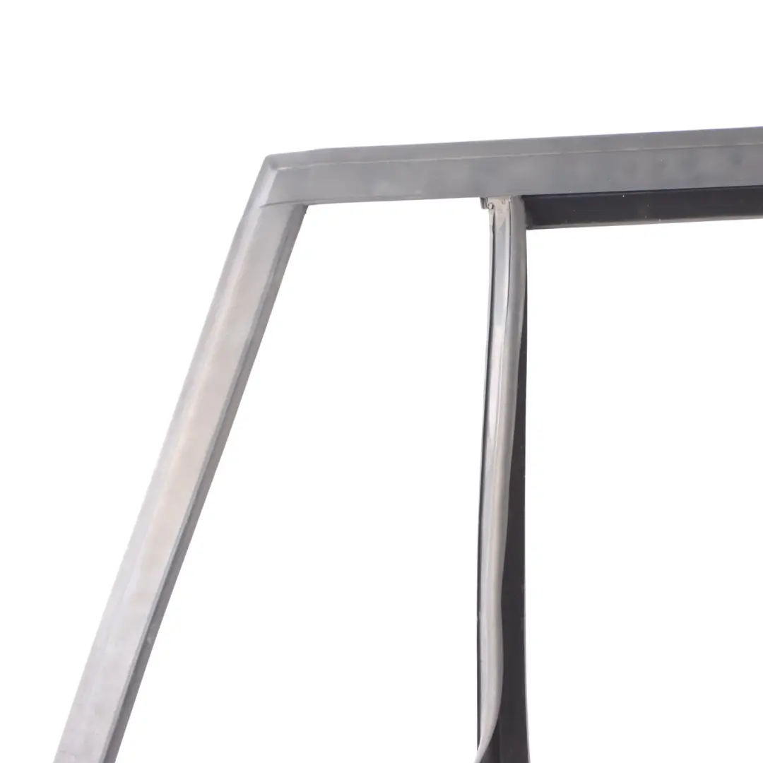 Junta Guía Ventana Puerta Trasera Derecha para BMW X1 F48 con número de pieza 7349654 BMW X1 F48 Junta Guía Ventana Puerta Trasera Derecha - SKU 7349654 - Número de pieza 7349654