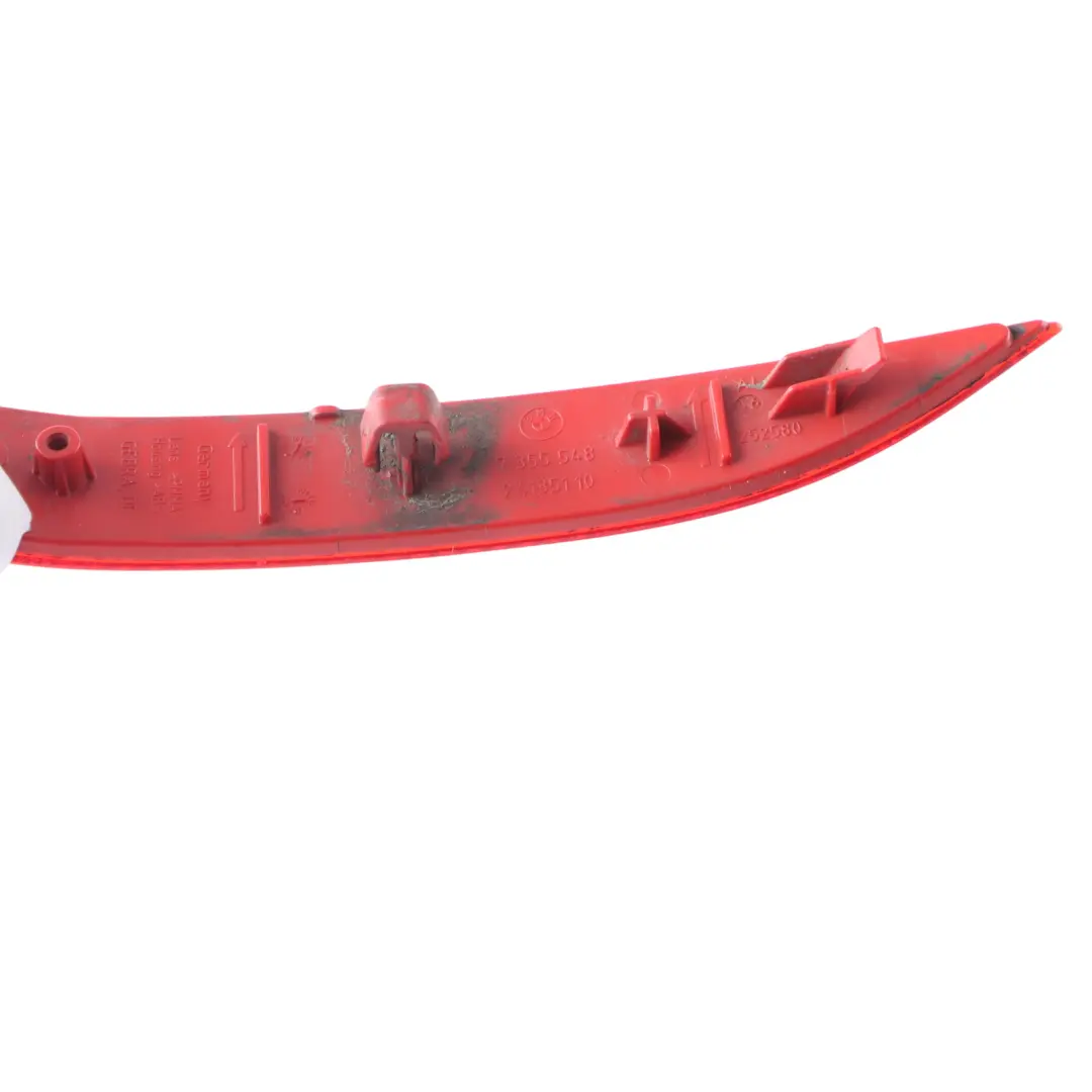 Bumper Reflector Right O/S Red to BMW F48 Rear with Part number 7355548 BMW F48 Rear Bumper Reflector Right O/S Red - SKU 7355548 - Part number 7355548