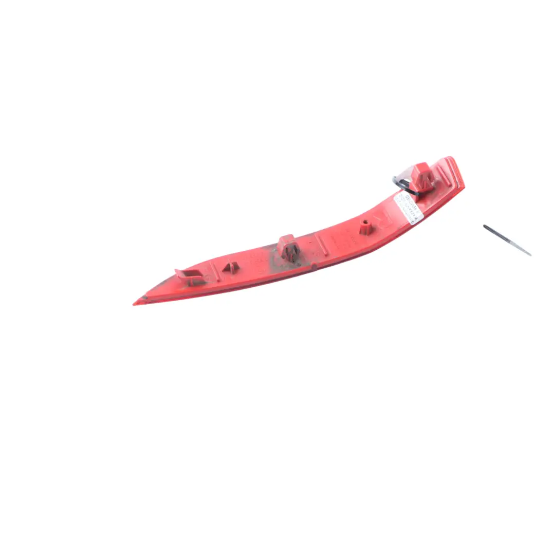 Bumper Reflector Right O/S Red to BMW F48 Rear with Part number 7355548 BMW F48 Rear Bumper Reflector Right O/S Red - SKU 7355548 - Part number 7355548