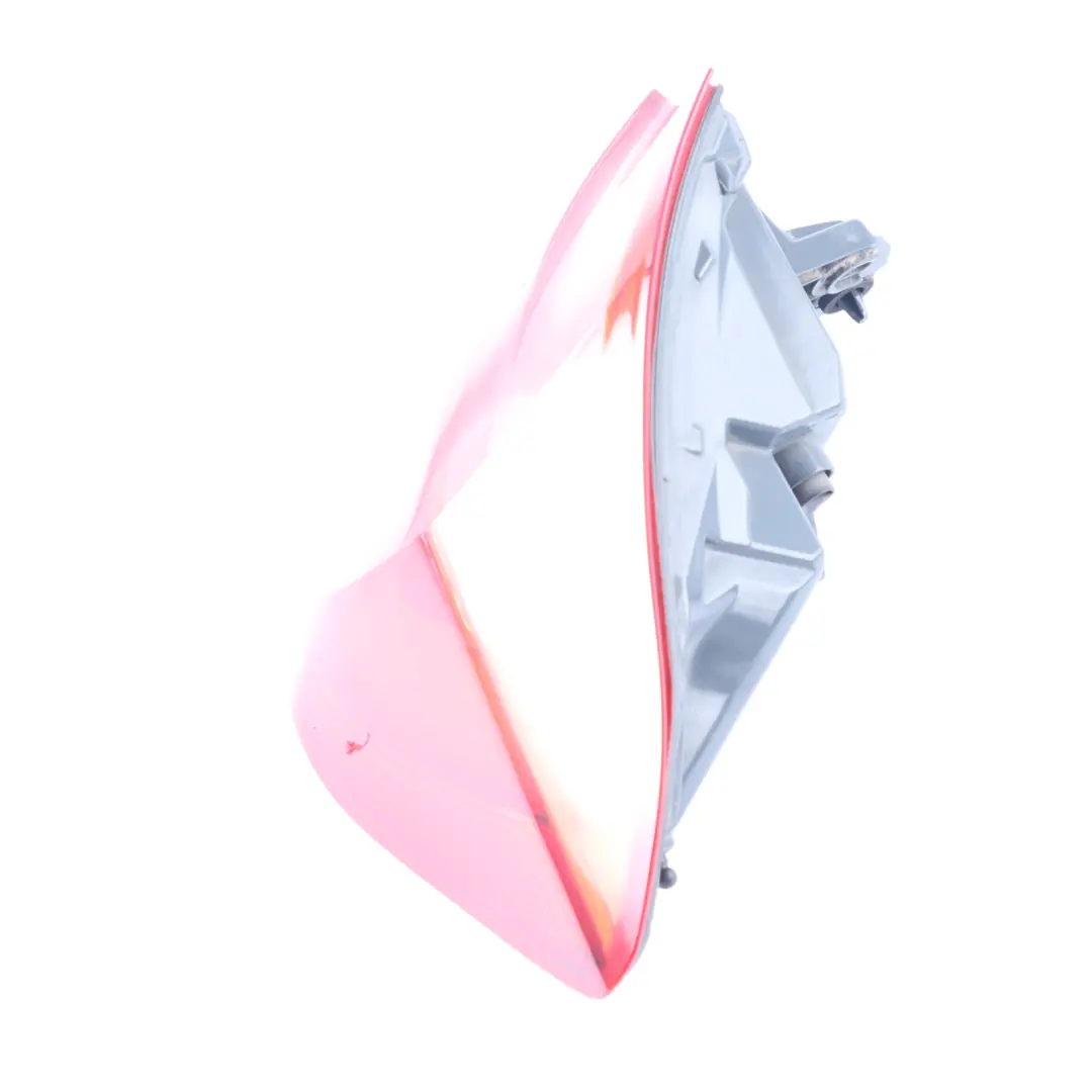 Luce Posteriore Nel Pannello Laterale Destro per BMW F30 F80 M3 LCI con numero di parte 7369118 BMW F30 F80 M3 LCI Luce Posteriore Nel Pannello Laterale Destro - SKU 7369118 - Numero di parte 7369118