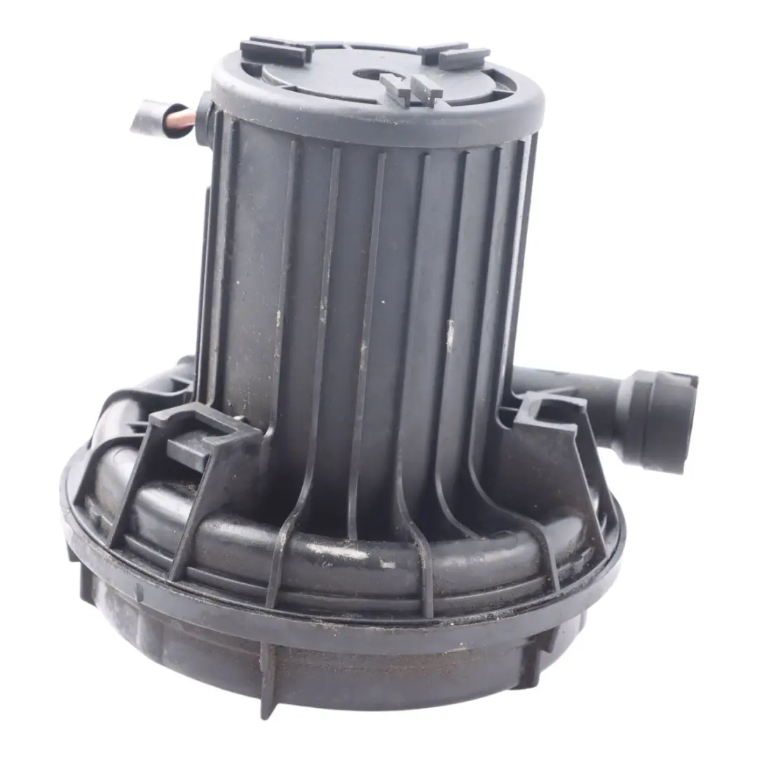 Secondary Air Pump BMW E60 E63 Air Emission Control Pump Petrol 7506210 to with Part number 7571589 Secondary Air Pump BMW E60 E63 Air Emission Control Pump Petrol 7506210 - SKU 7506210-1 - Part number 7571589