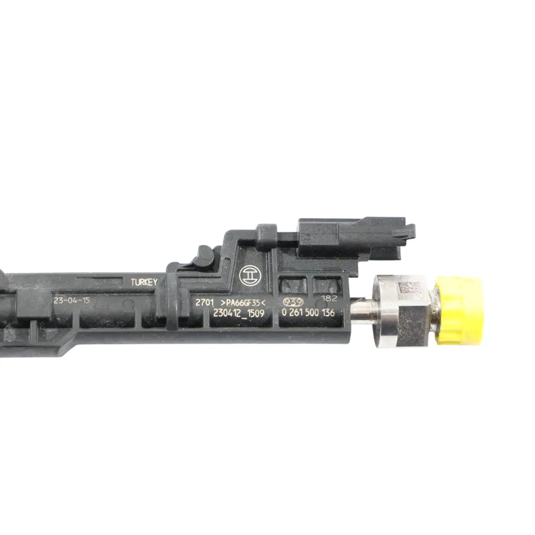 N63N Iniettore Carburante Getto Ugello per BMW F10 F11 LCI F06 F13 X5 F15 con numero di parte 7599876 BMW F10 F11 LCI F06 F13 X5 F15 N63N Iniettore Carburante Getto Ugello - SKU 7599876-1 - Numero di parte 7599876