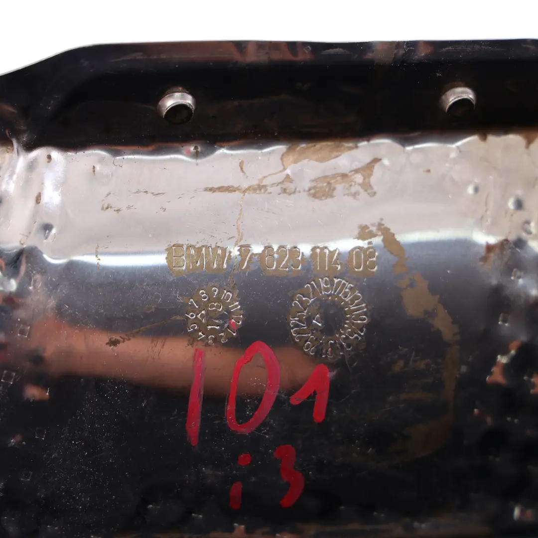 Aislamiento termico Catalizador Escape Cubierta Panel para BMW i3 I01 Hybrid con número de pieza 7623114 BMW i3 I01 Hybrid Aislamiento termico Catalizador Escape Cubierta Panel - SKU 7623114 - Número de pieza 7623114