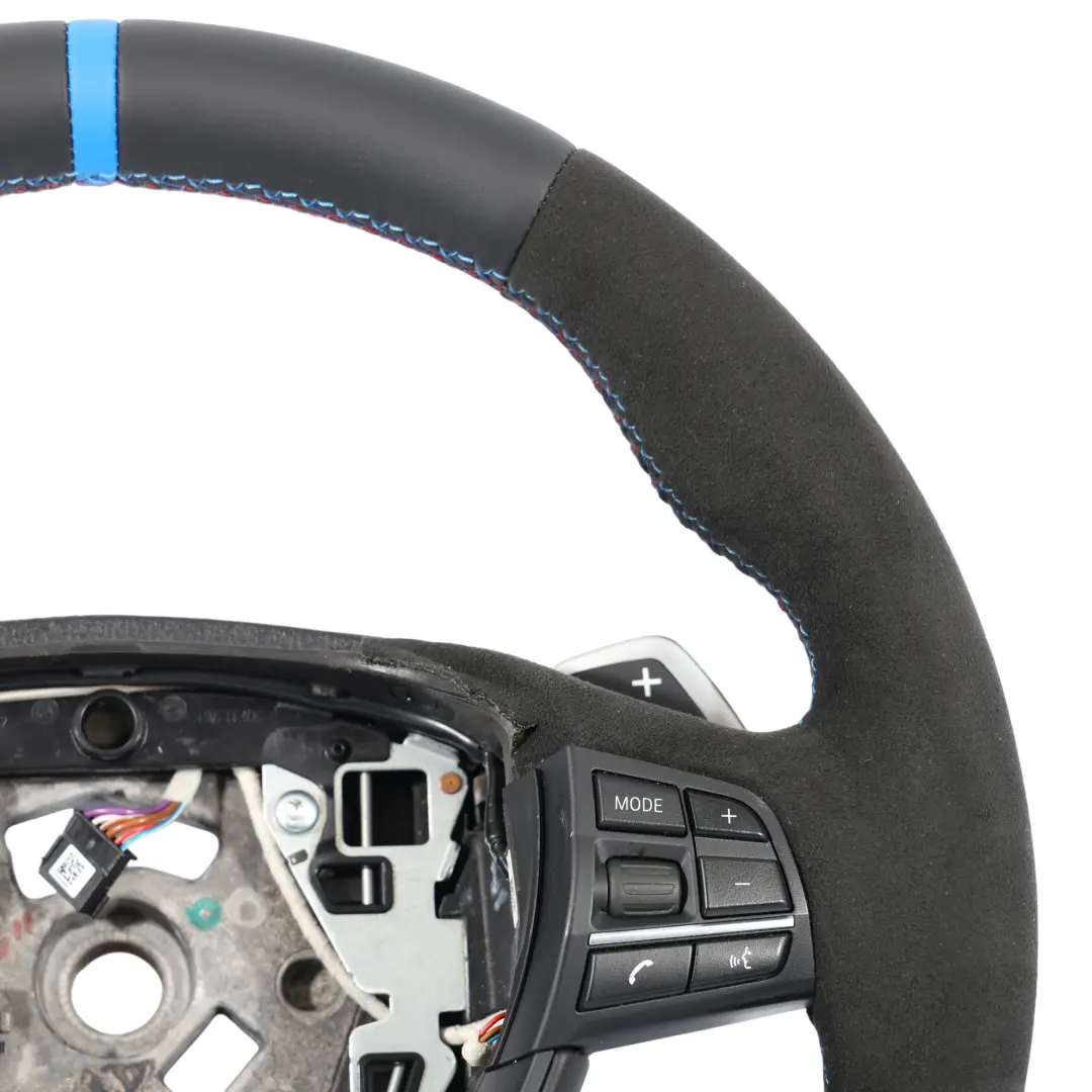 NUOVO volante in pelle nera Alcantara Cambio al volante per BMW F10 F11 F07 M Sport con numero di parte 7844103 BMW F10 F11 F07 M Sport NUOVO volante in pelle nera Alcantara Cambio al volante - SKU 7844103-2 - Numero di parte 7844103