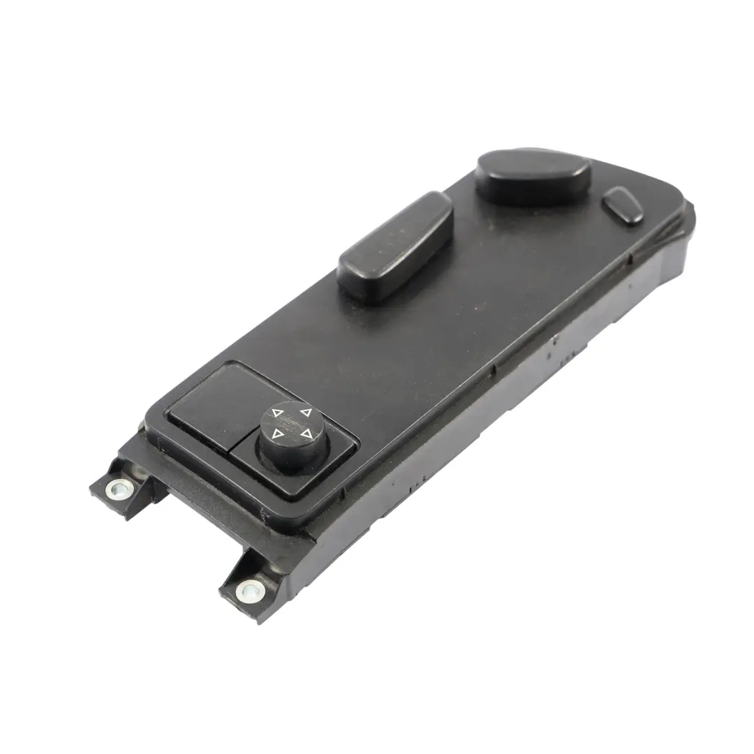 7L Asiento Delantero Regulador Interruptor Panel Derecho para VW Touareg con número de pieza 7L6959766 VW Touareg 7L Asiento Delantero Regulador Interruptor Panel Derecho - SKU 7L6959766 - Número de pieza 7L6959766