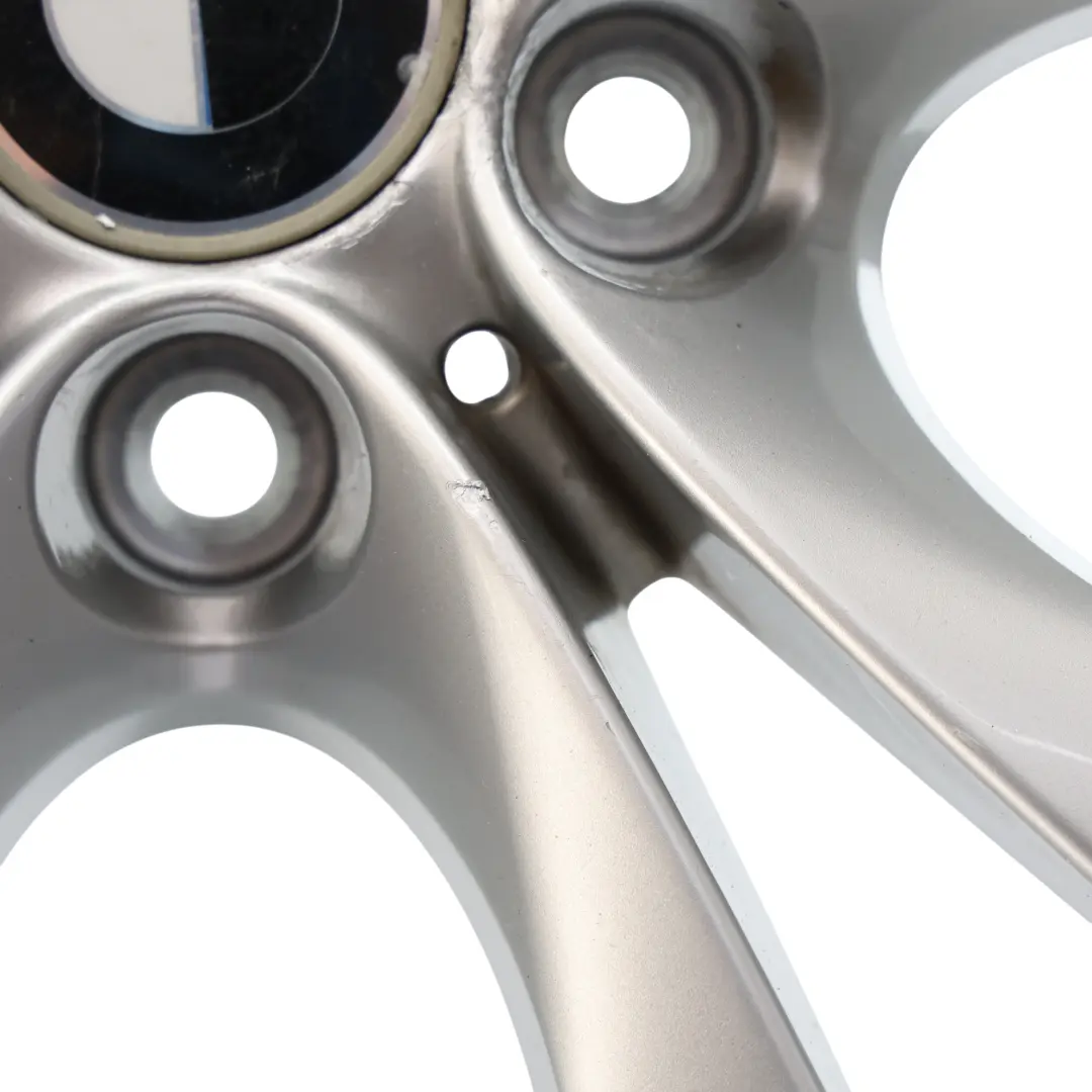 Argento Cerchio anteriore in lega 20" M V-spoke 227 10J ET:40 per BMW X5 E70 con numero di parte 8037349 BMW X5 E70 Argento Cerchio anteriore in lega 20" M V-spoke 227 10J ET:40 - SKU 8037349-1 - Numero di parte 8037349