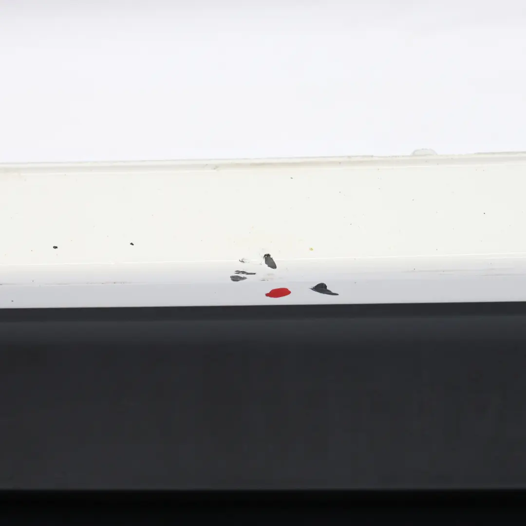 Próg Lewy M-Pakiet Listwa Progowa M Performance Alpinweiss 300 do BMW F30 F31 o numerze 8056579 BMW F30 F31 Próg Lewy M-Pakiet Listwa Progowa M Performance Alpinweiss 300 - SKU 8056579-AW3 - Numer Części 8056579