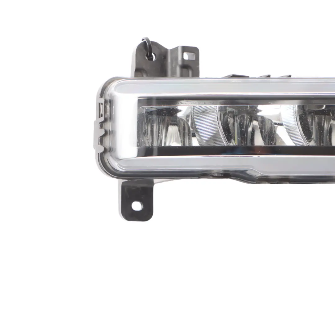 Przednia Prawa Lampa Przeciwmgłowa LED do BMW X1 F48 o numerze 8089526 BMW X1 F48 Przednia Prawa Lampa Przeciwmgłowa LED - SKU 8089526 - Numer Części 8089526