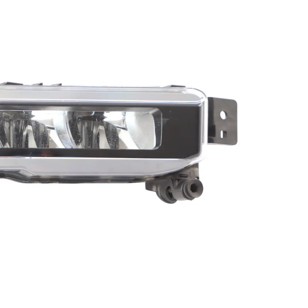 Front Fog Light Lamp LED Right O/S to BMW X1 F48 with Part number 8089526 BMW X1 F48 Front Fog Light Lamp LED Right O/S - SKU 8089526 - Part number 8089526