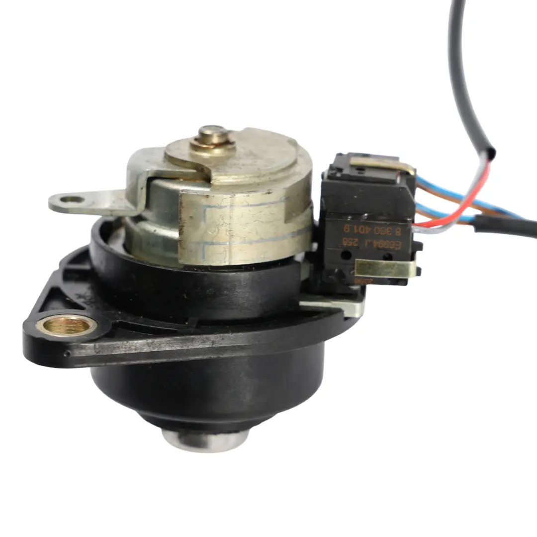 Serrure De Coffre Arrière pour BMW E38 à propos du numéro de pièce 8166688 BMW E38 Serrure De Coffre Arrière - SKU 8166688 - Numéro de pièce 8166688