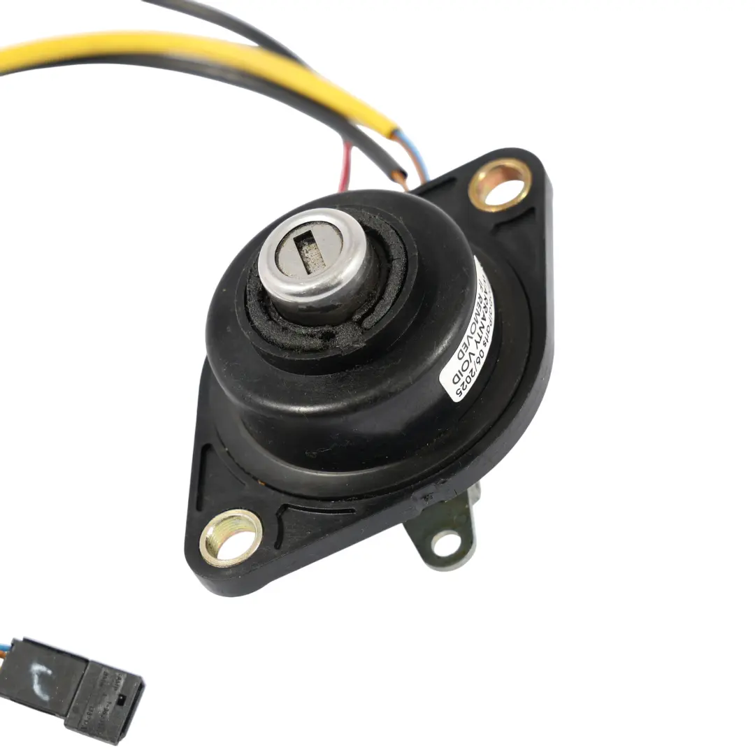 Verriegelung Kofferraum Klappe Hinten für BMW E38 mit Teilenummer 8166688 BMW E38 Verriegelung Kofferraum Klappe Hinten - SKU 8166688 - Teilenummer 8166688