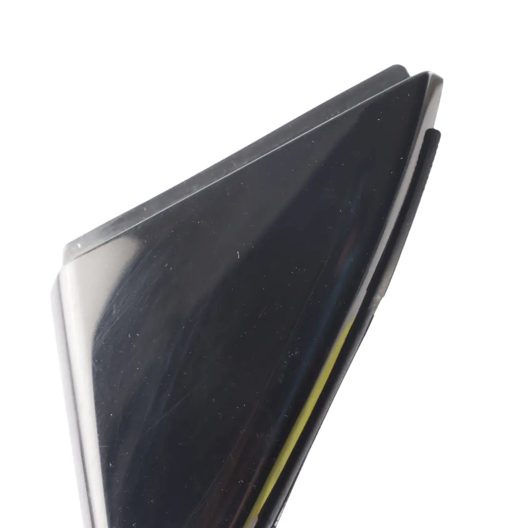 Cache Triangle Garniture Coin Porte Arrière Gauche pour Audi Q2 GA à propos du numéro de pièce 81A837637 Audi Q2 GA Cache Triangle Garniture Coin Porte Arrière Gauche - SKU 81A837637 - Numéro de pièce 81A837637