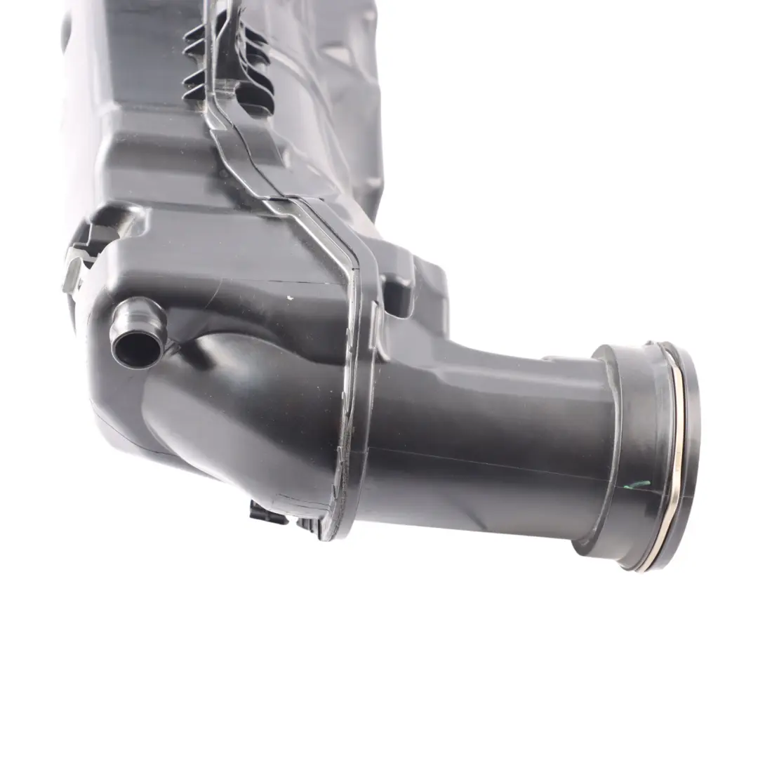 Intake BMW F70 F74 U06 Active Tourer Inlet Pipe Hose to Air with Part number 8489423 Air Intake BMW F70 F74 U06 Active Tourer Inlet Pipe Hose - SKU 8489423 - Part number 8489423