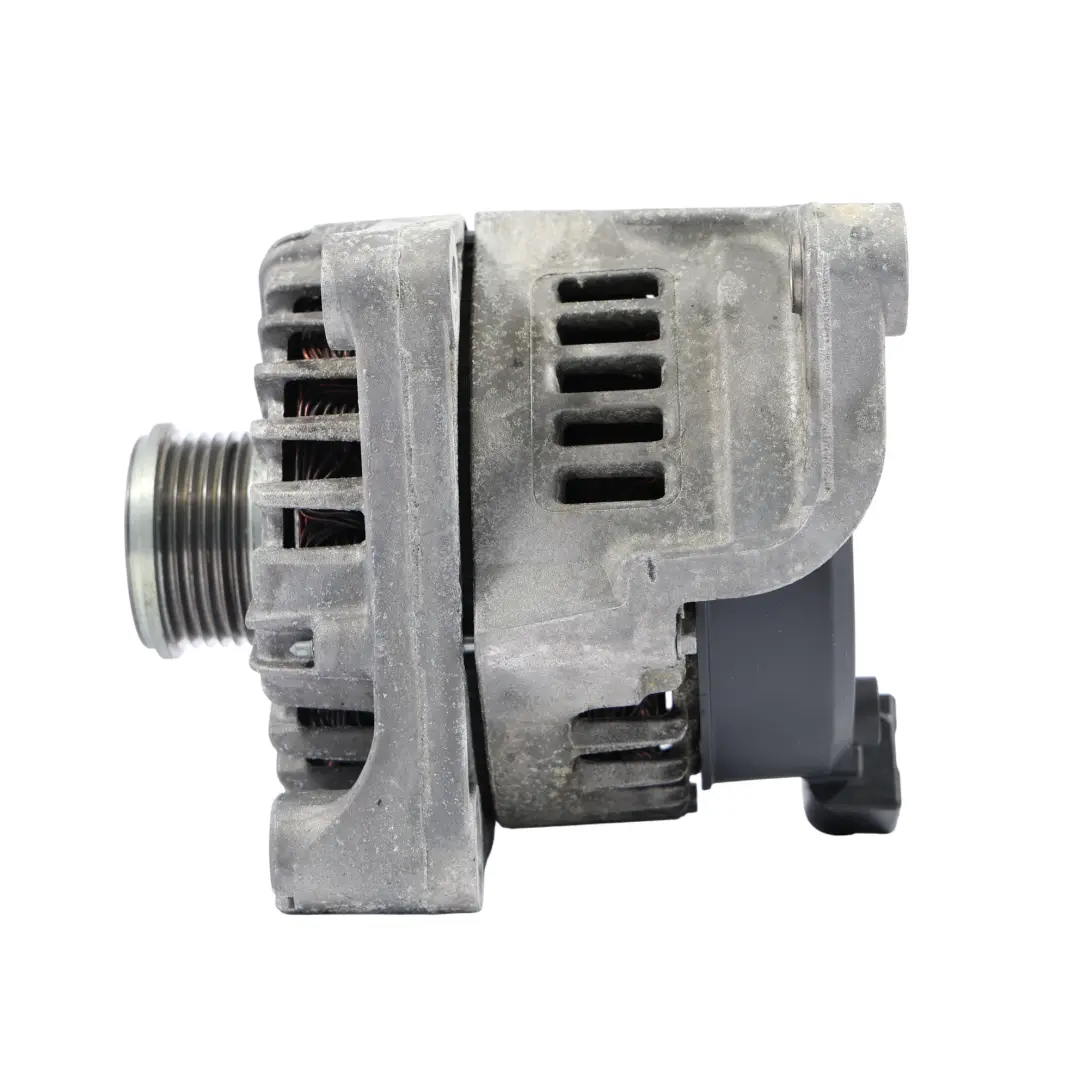 N47N Generatore Alternatore Diesel Motore 220A Valeo 8507625 per BMW F07 F10 F11 con numero di parte 8579420 BMW F07 F10 F11 N47N Generatore Alternatore Diesel Motore 220A Valeo 8507625 - SKU 8579420-1 - Numero di parte 8579420