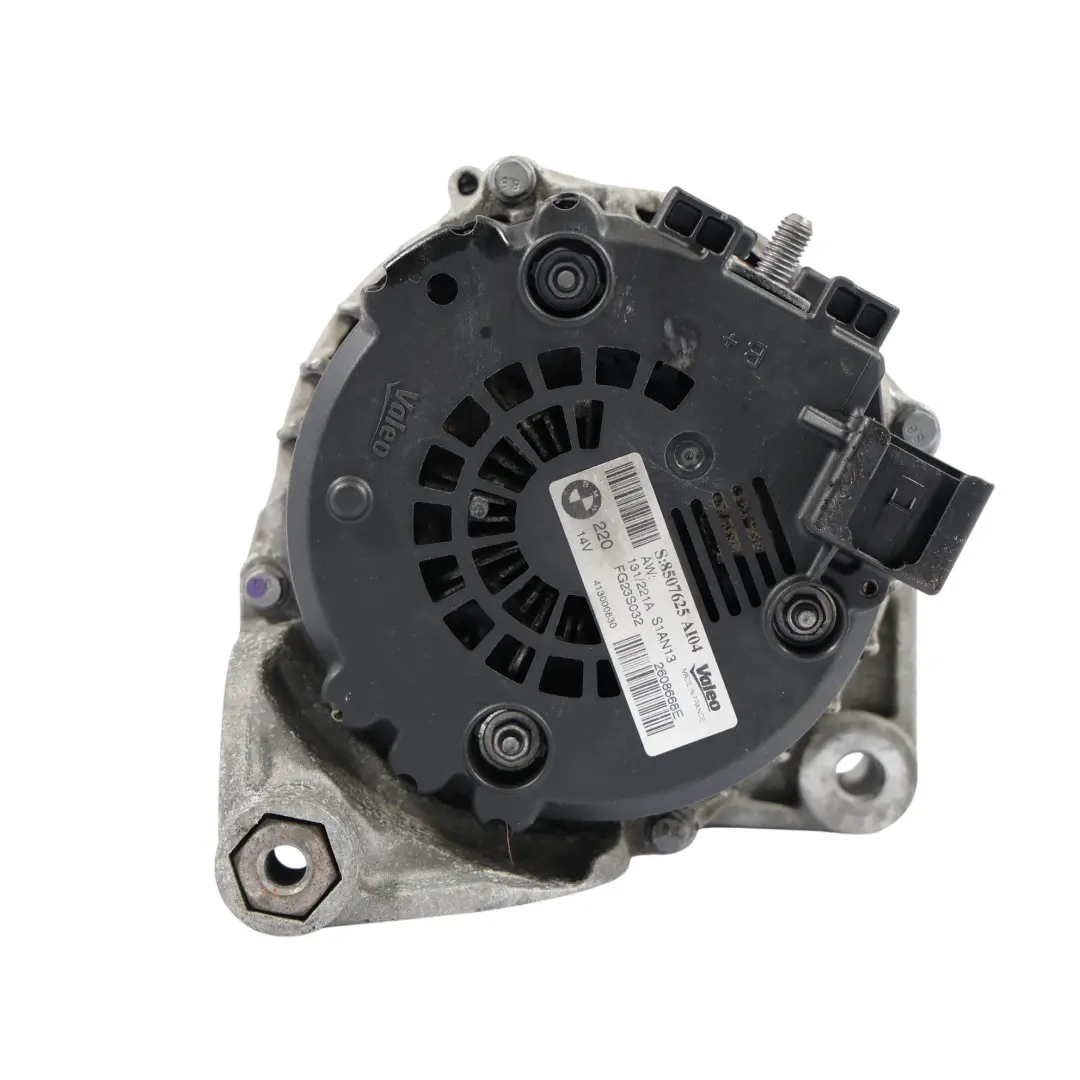 N47N Generatore Alternatore Diesel Motore 220A Valeo 8507625 per BMW F07 F10 F11 con numero di parte 8579420 BMW F07 F10 F11 N47N Generatore Alternatore Diesel Motore 220A Valeo 8507625 - SKU 8579420-1 - Numero di parte 8579420