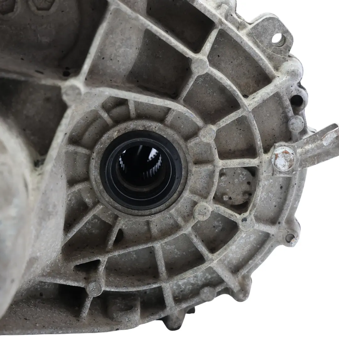 B38 Manual Gearbox 6 Speed GS6-59SG WARRANTY to Mini One F56 F57 Petrol with Part number 8687653 Mini One F56 F57 Petrol B38 Manual Gearbox 6 Speed GS6-59SG WARRANTY - SKU 8687653 - Part number 8687653