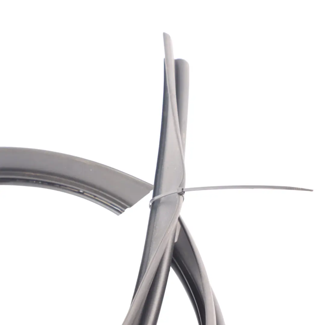 Front Engine Hood Boot Bonnet Gasket Seal Rubber to BMW U06 with Part number 8737140 BMW U06 Front Engine Hood Boot Bonnet Gasket Seal Rubber - SKU 8737140 - Part number 8737140