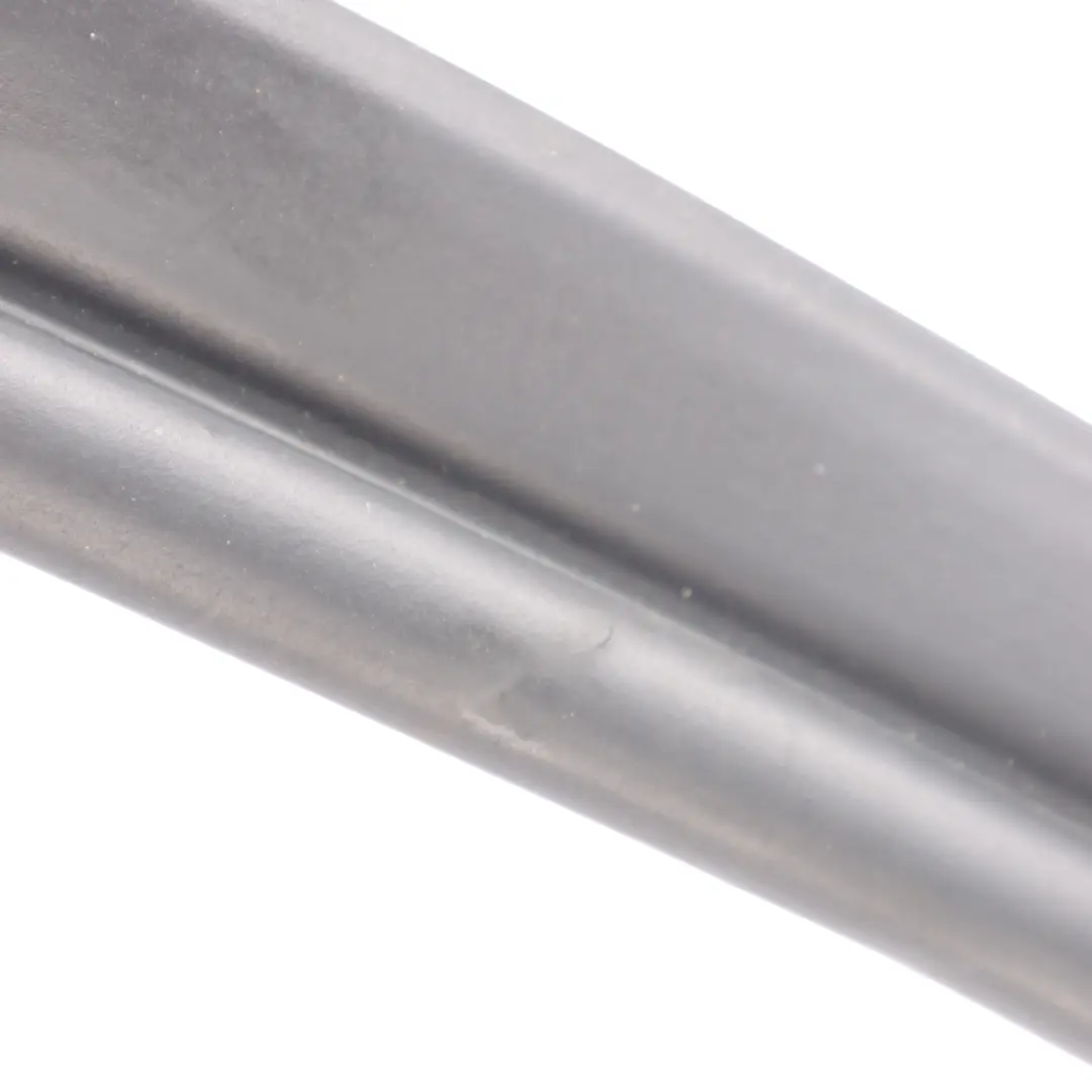 Front Engine Hood Boot Bonnet Gasket Seal Rubber to BMW U06 with Part number 8737140 BMW U06 Front Engine Hood Boot Bonnet Gasket Seal Rubber - SKU 8737140 - Part number 8737140