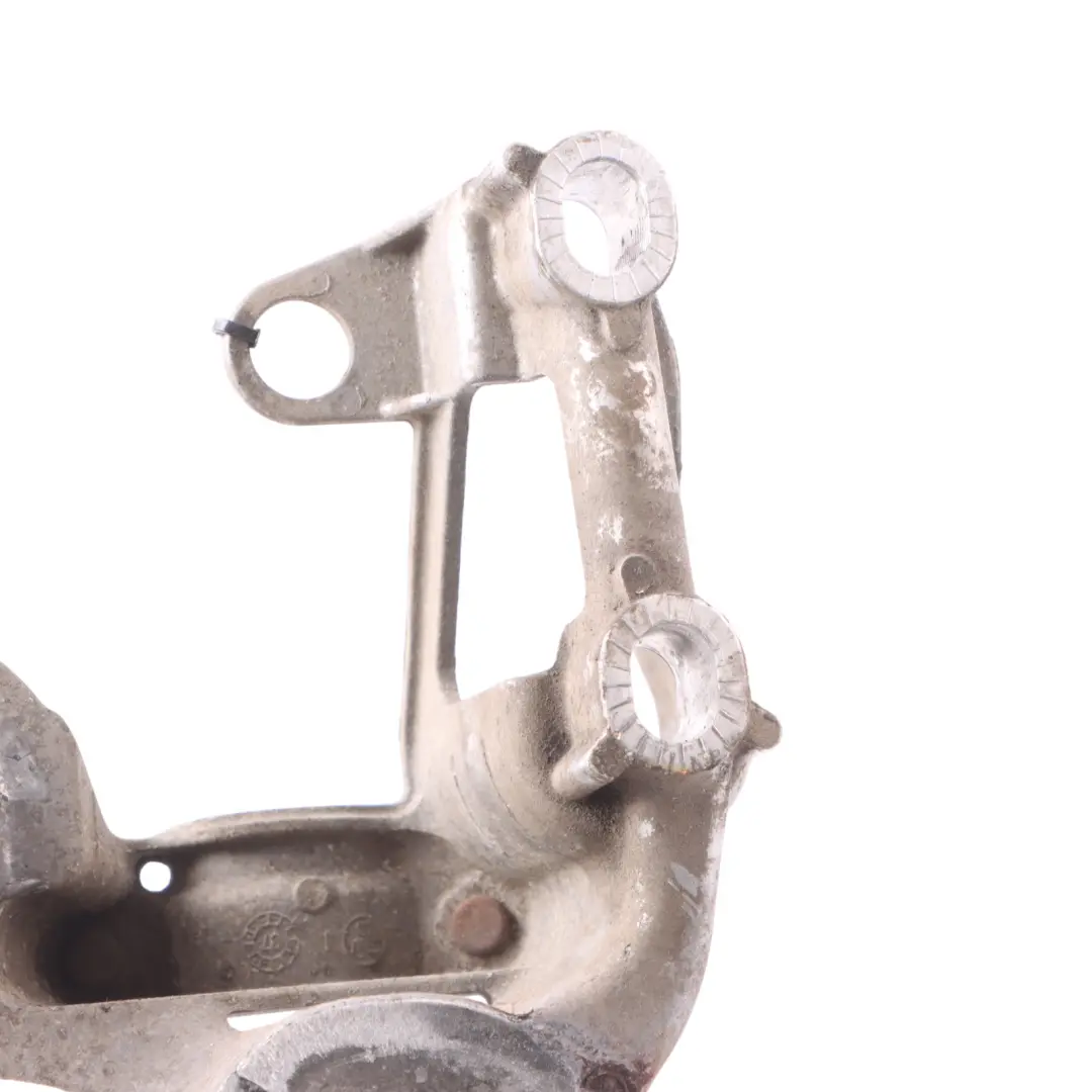 Mount Support Holder Left N/S to Audi A4 B7 Engine with Part number 8E0199351Q Audi A4 B7 Engine Mount Support Holder Left N/S - SKU 8E0199351Q - Part number 8E0199351Q