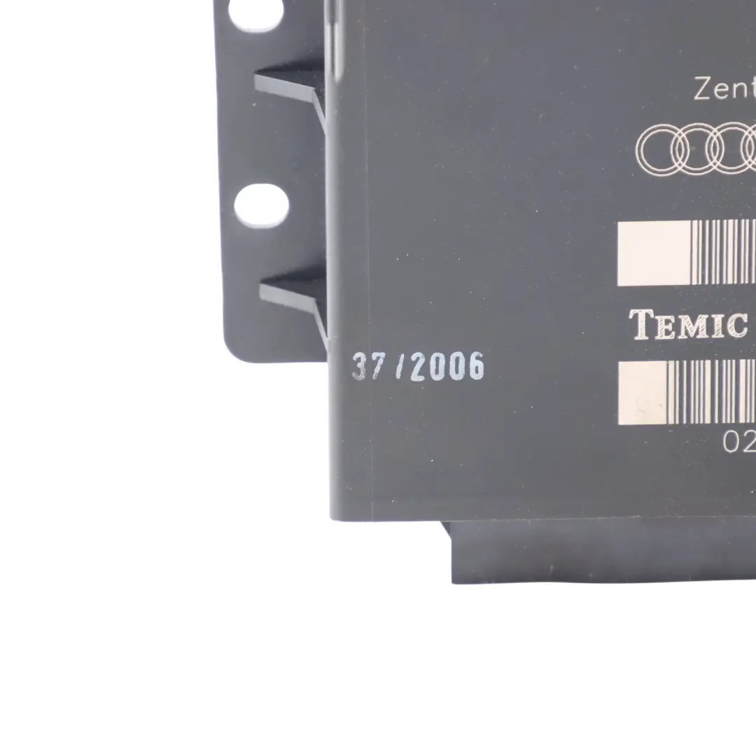 Body Comfort Central Control Unit Module BCM ECU to Audi A4 B7 Cabrio with Part number 8H0959433K Audi A4 B7 Cabrio Body Comfort Central Control Unit Module BCM ECU - SKU 8H0959433K - Part number 8H0959433K