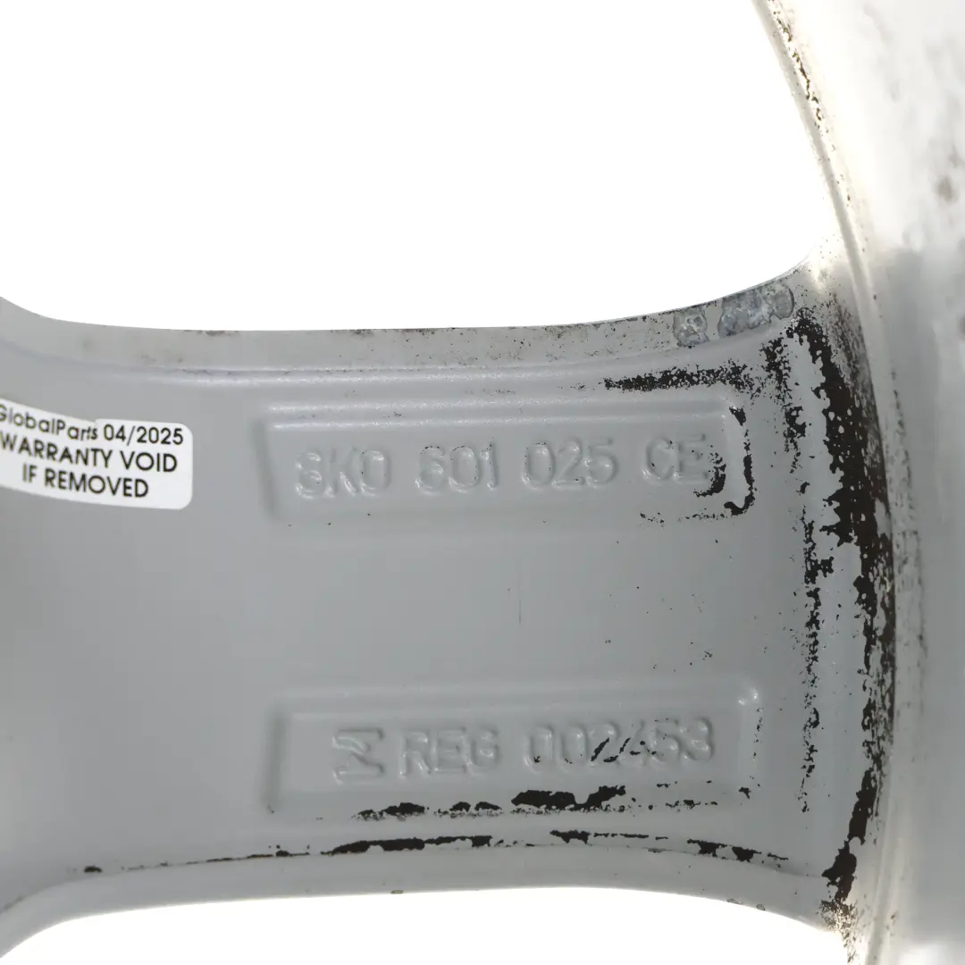 Audi A4 B8 8K Argento Cerchio In Lega 17" ET:45 7,5J Star Spoke - SKU 8K0601025CE-1 - Numero di parte 8K0601025CE