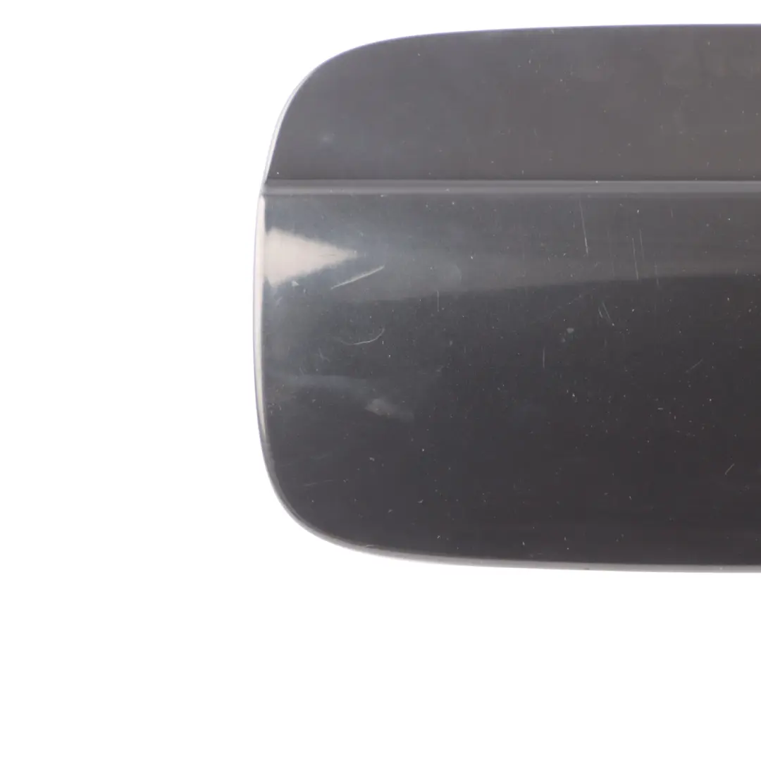 Klapka Wlewu Paliwa Szara do Audi A4 B8 o numerze 8K0809907 Audi A4 B8 Klapka Wlewu Paliwa Szara - SKU 8K0809907-MGR - Numer Części 8K0809907