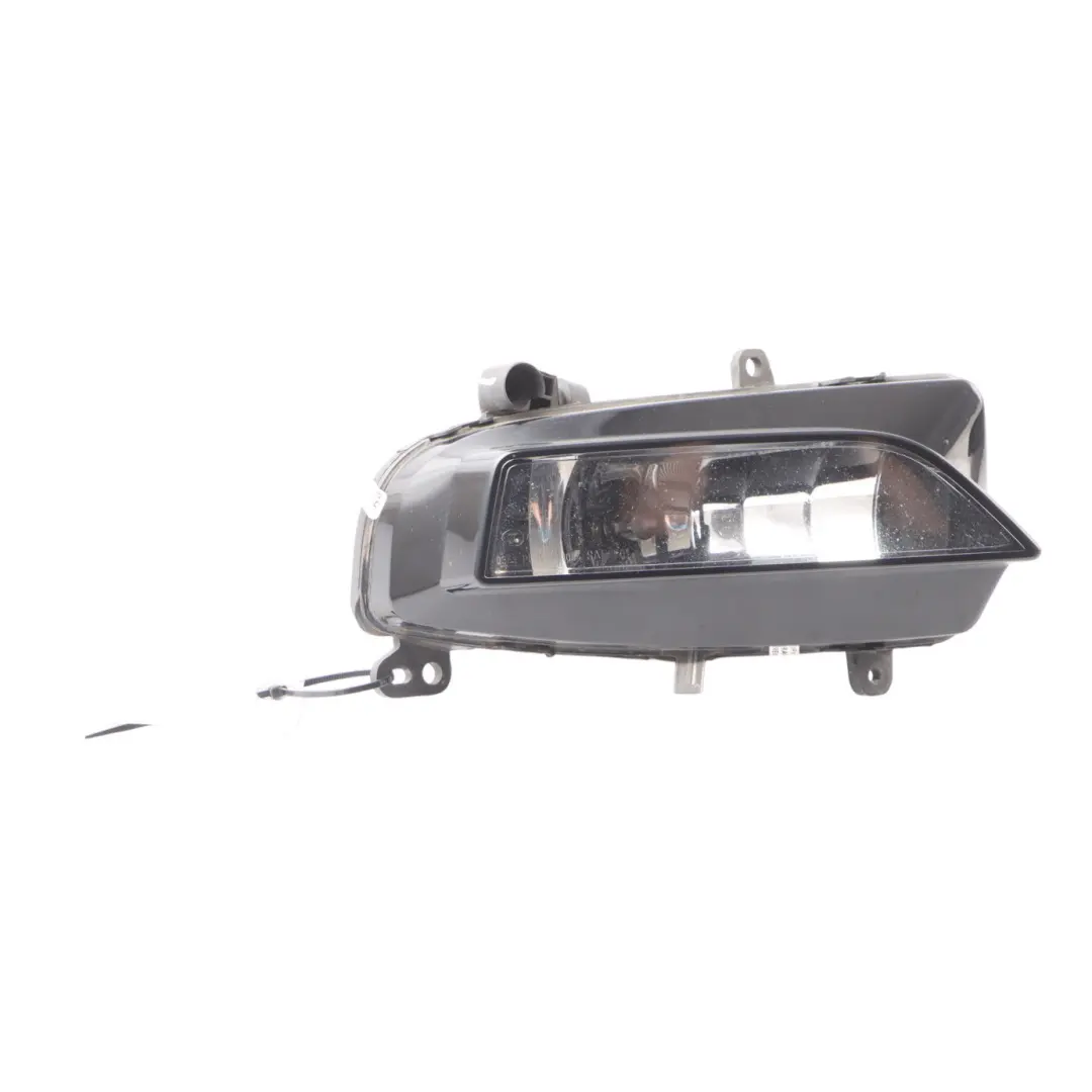 Feu Antibrouillard Avant Droit pour Audi A5 8T à propos du numéro de pièce 8K0941700C Audi A5 8T Feu Antibrouillard Avant Droit - SKU 8K0941700C - Numéro de pièce 8K0941700C