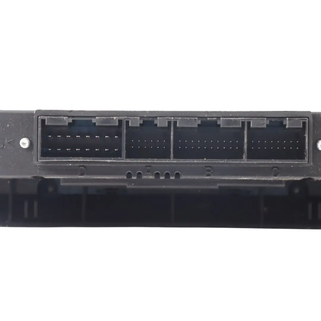 Dashboard Air Vent A/C Heater Climate Control Panel to Audi A3 8P with Part number 8P0820043P Audi A3 8P Dashboard Air Vent A/C Heater Climate Control Panel - SKU 8P0820043P - Part number 8P0820043P