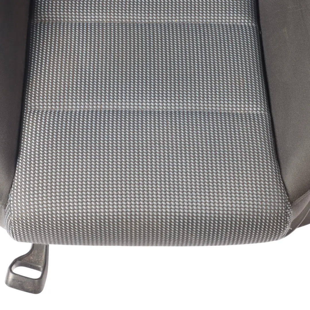 Vordersitz Links Interieur Sitz Stoff Schwarz Silber für Audi A3 8P mit Teilenummer 8P0881805CJ Audi A3 8P Vordersitz Links Interieur Sitz Stoff Schwarz Silber - SKU 8P0881805CJ-1 - Teilenummer 8P0881805CJ