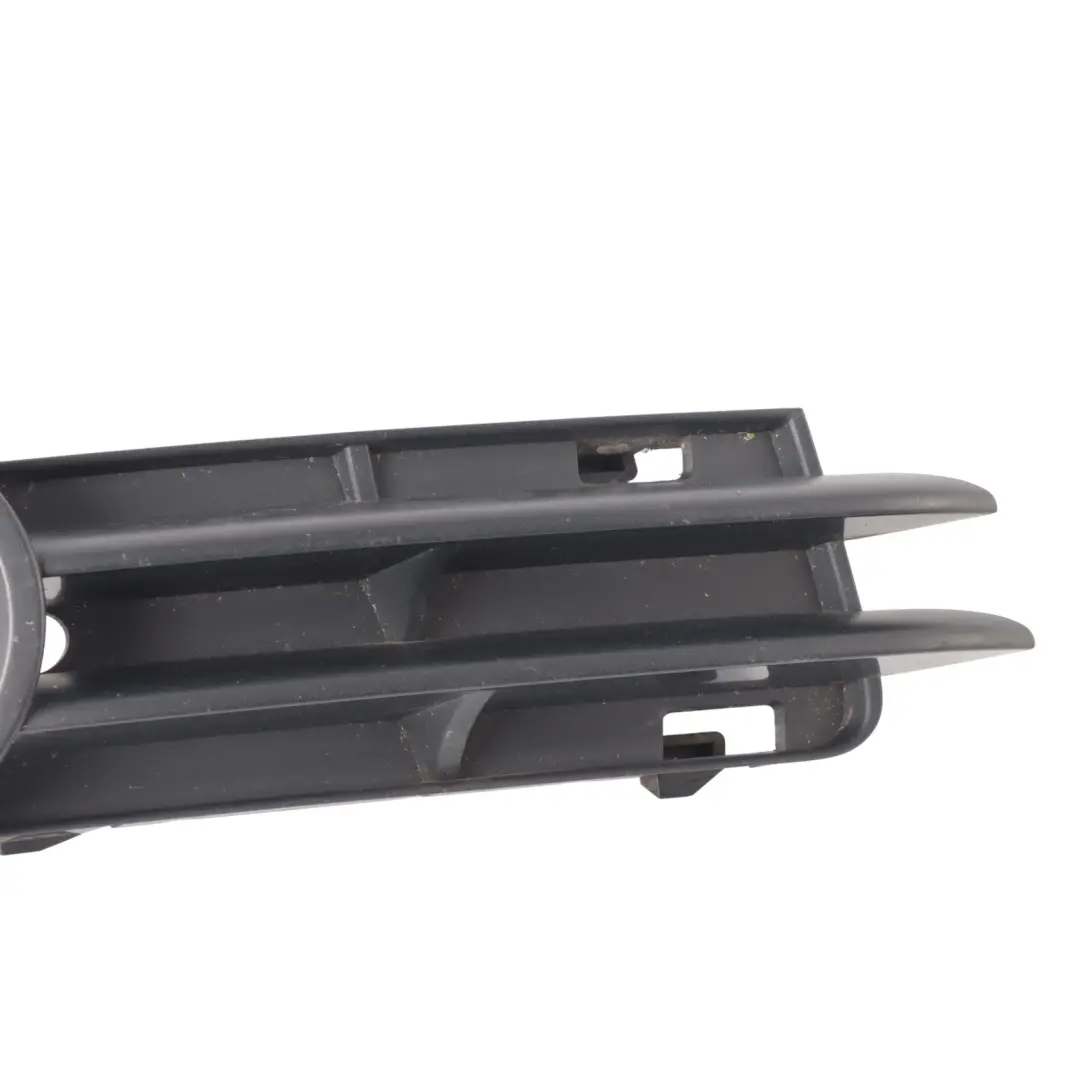 Fog Light Cover Front Bumper Right O/S Grid Grille Trim to Audi A3 8P with Part number 8P4807682B Audi A3 8P Fog Light Cover Front Bumper Right O/S Grid Grille Trim - SKU 8P4807682B - Part number 8P4807682B