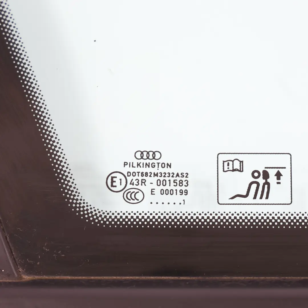 Vetro Finestrino Posteriore Quarter Glass Glazing AS2 per Audi A3 8P con numero di parte 8P4845299B Audi A3 8P Vetro Finestrino Posteriore Quarter Glass Glazing AS2 - SKU 8P4845299B-1 - Numero di parte 8P4845299B