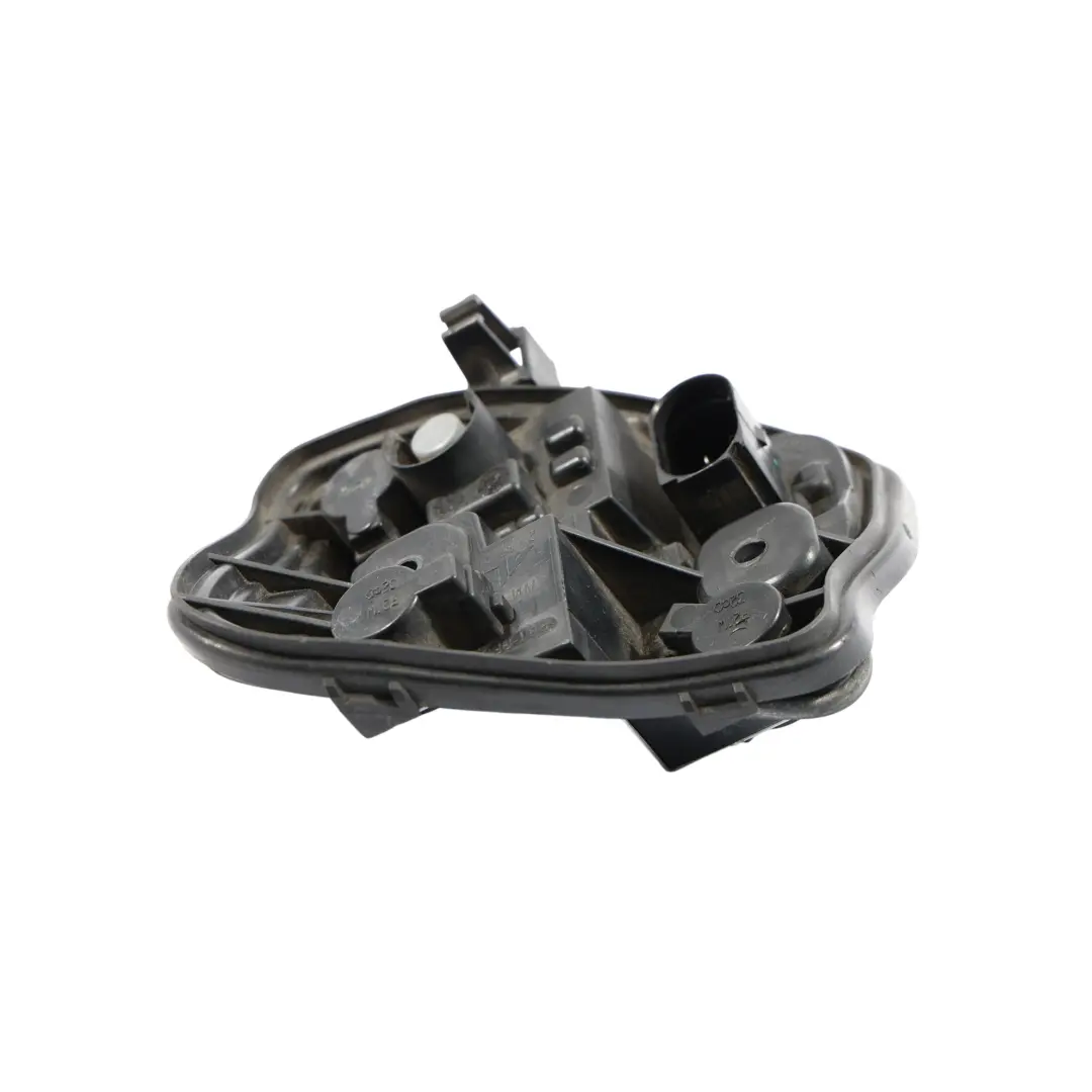 Audi A3 8P Exterior Trasero Izquierdo Soporte De La Bombilla De Luz - SKU 8P4945257D - Número de pieza 8P4945257D