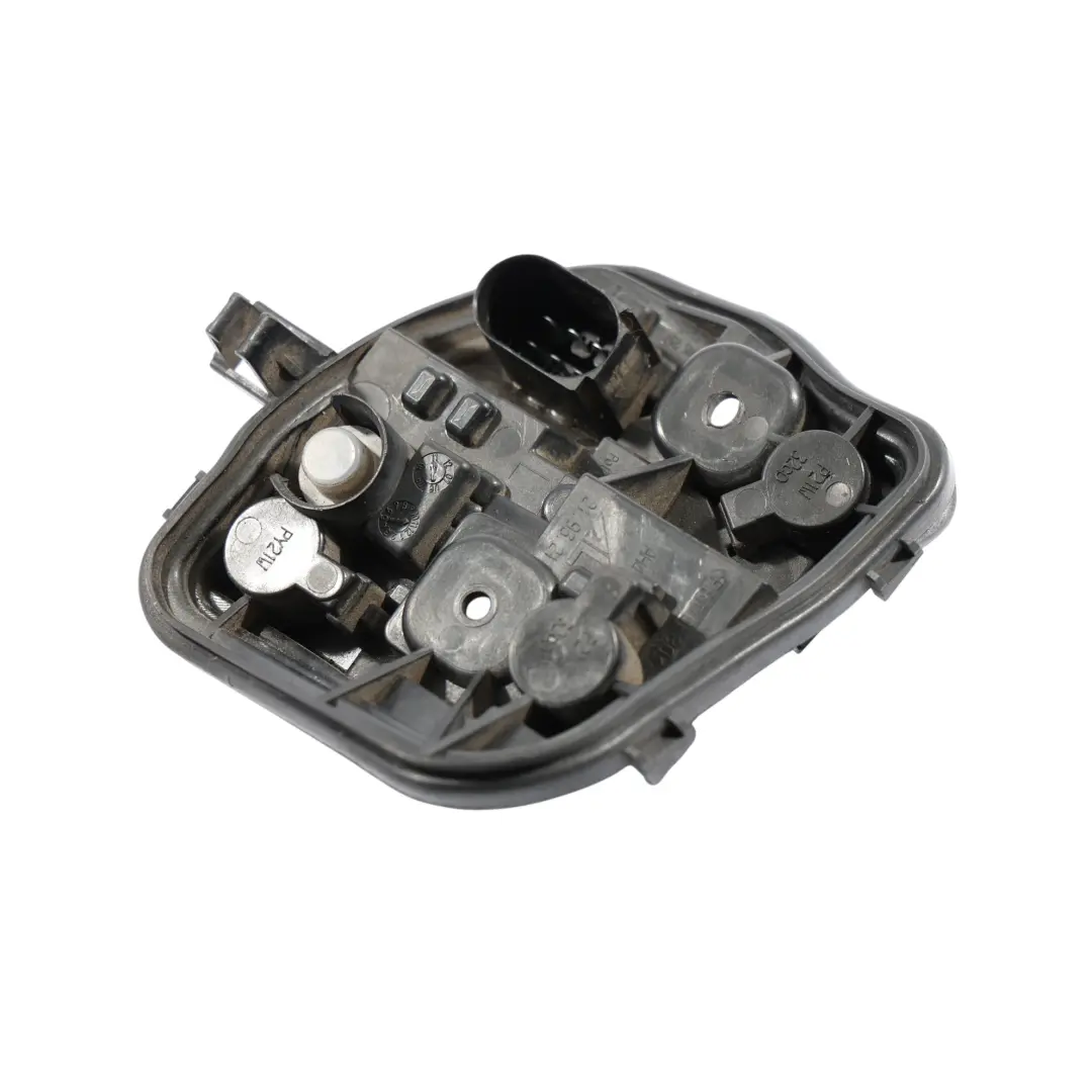 Outer Rear Left N/S Light Bulb Holder Mount Bracket Audi A3 8P - SKU 8P4945257D - Part number 8P4945257D