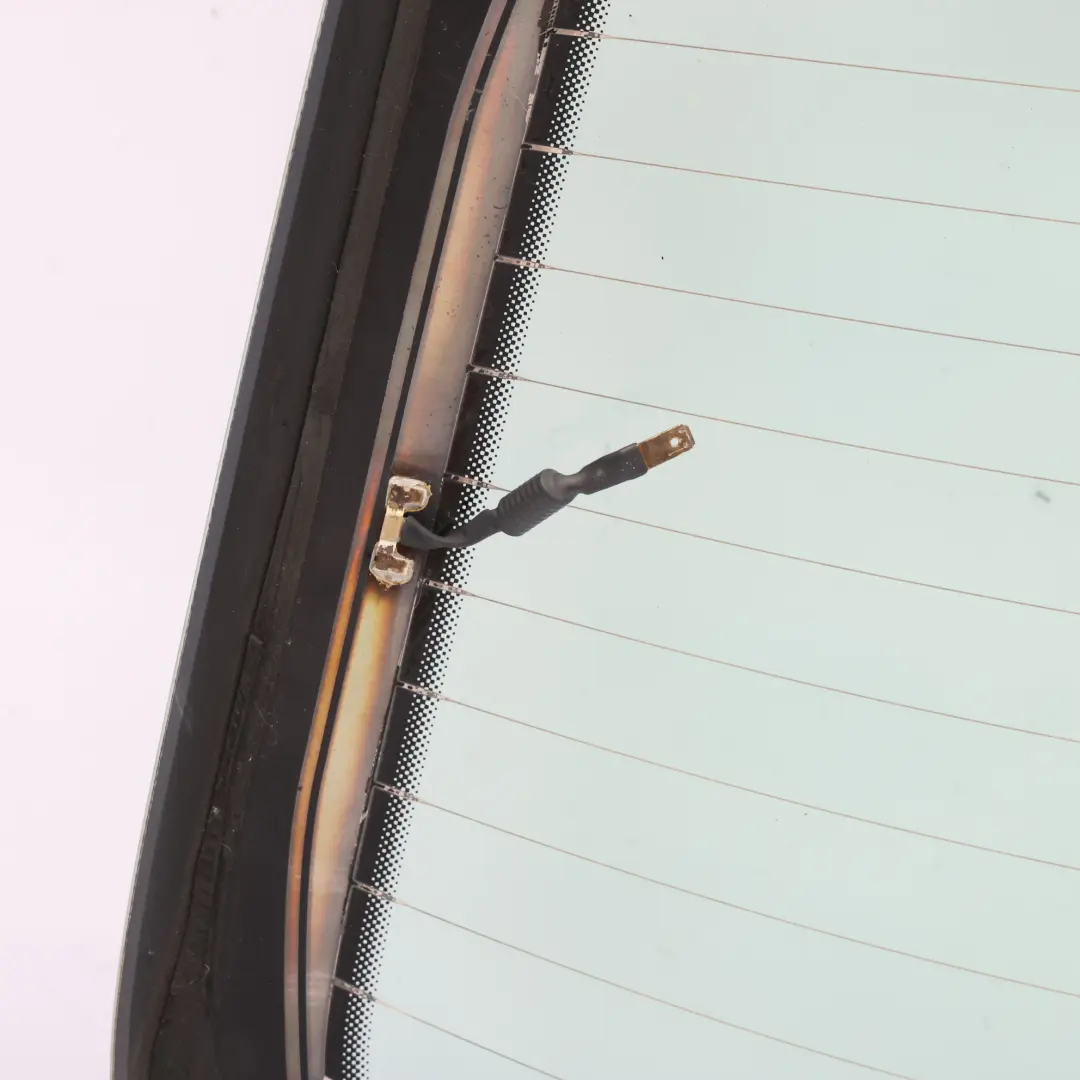 Tylna Szyba Klapy Bagażnika Zielona AS2 do Audi Q5 8R o numerze 8R0845501 Audi Q5 8R Tylna Szyba Klapy Bagażnika Zielona AS2 - SKU 8R0845501 - Numer Części 8R0845501