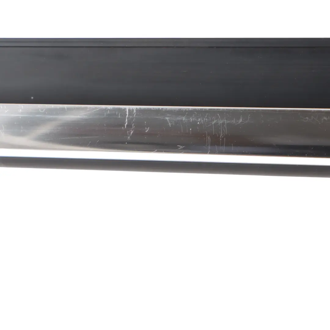 Junta Sellado Moldura Exterior Puerta Delantera Derecha para Audi Q5 8R con número de pieza 8R0853284E Audi Q5 8R Junta Sellado Moldura Exterior Puerta Delantera Derecha - SKU 8R0853284E - Número de pieza 8R0853284E