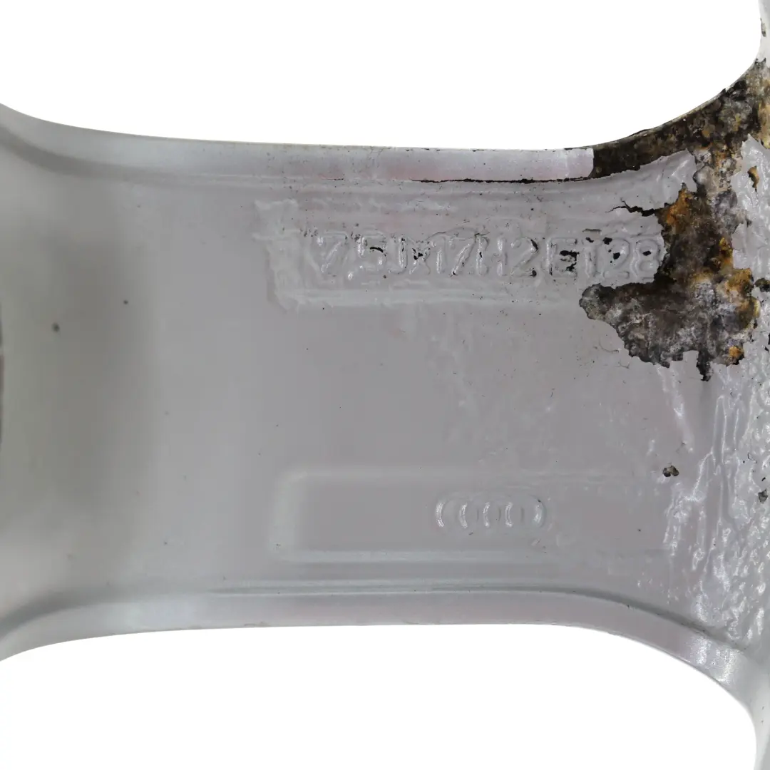 Llanta De Aleación Ligera Plateada Audi A5 8T 17" 7,5J ET:28 para con número de pieza 8T0601025BQ Llanta De Aleación Ligera Plateada Audi A5 8T 17" 7,5J ET:28 - SKU 8T0601025BQ-1 - Número de pieza 8T0601025BQ