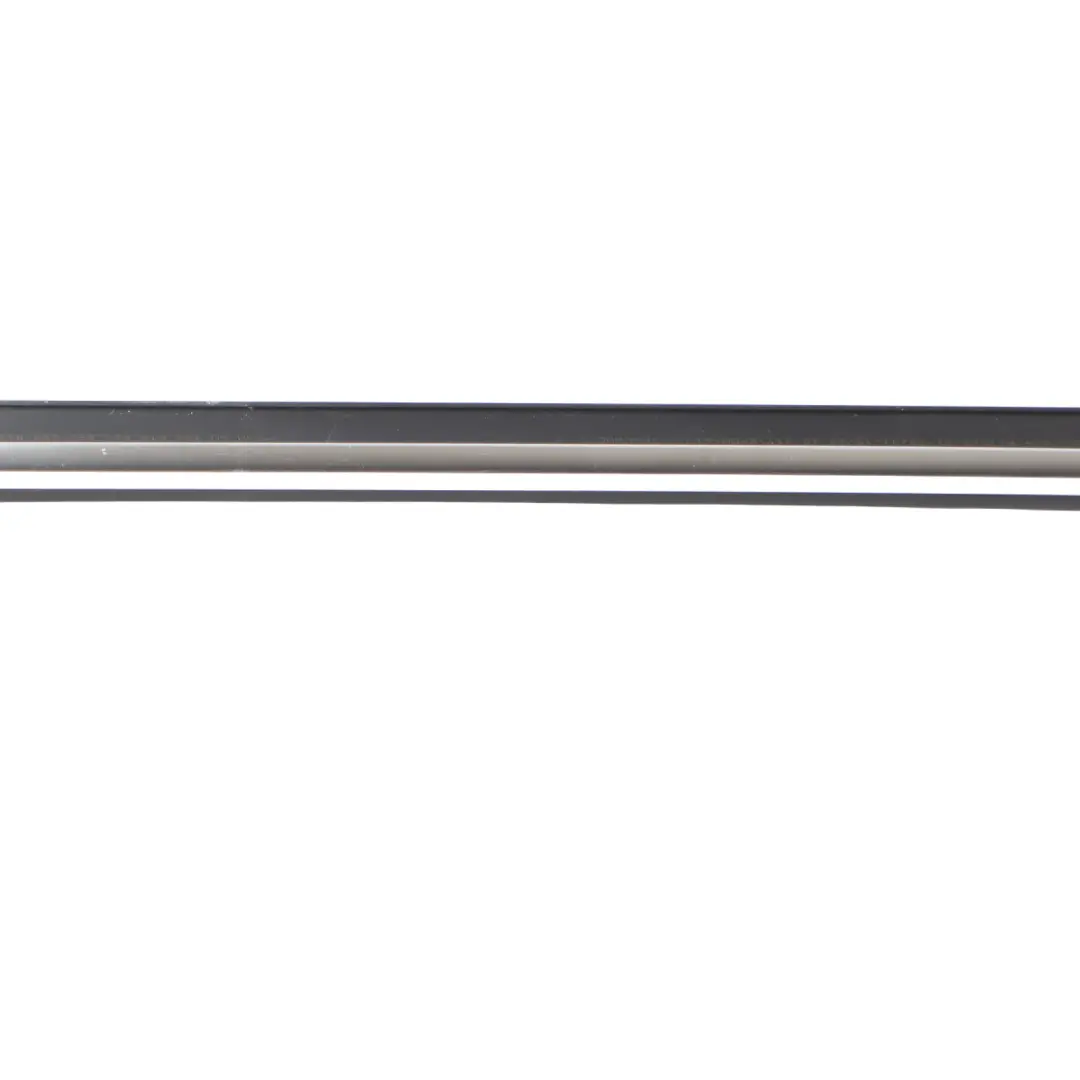 Burlete Ventana Delantera Cromado Izquierdo para Audi A5 8T con número de pieza 8T8853283F Audi A5 8T Burlete Ventana Delantera Cromado Izquierdo - SKU 8T8853283F - Número de pieza 8T8853283F