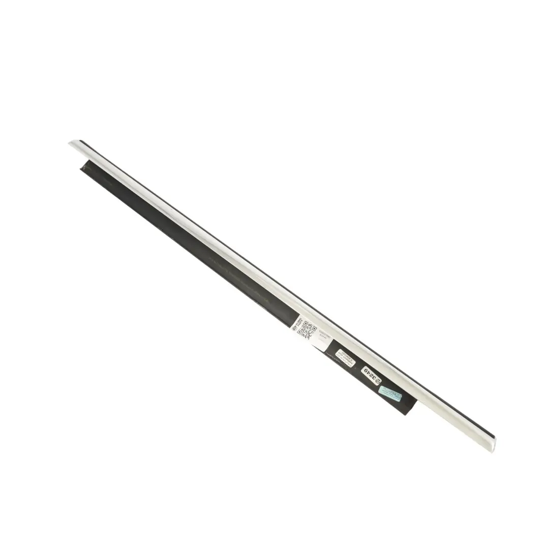 Moulure Garniture Étanchéité Vitre Porte Arrière Droite Extérieure pour Audi A5 8T à propos du numéro de pièce 8T8853764D Audi A5 8T Moulure Garniture Étanchéité Vitre Porte Arrière Droite Extérieure - SKU 8T8853764D - Numéro de pièce 8T8853764D