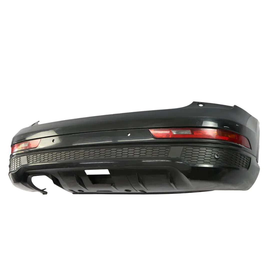 Zderzak Tylny Mythical Black Czarny Metalik - Y9T do Audi Q3 8U o numerze 8U0807067F Audi Q3 8U Zderzak Tylny Mythical Black Czarny Metalik - Y9T - SKU 8U0807067F-MYB - Numer Części 8U0807067F