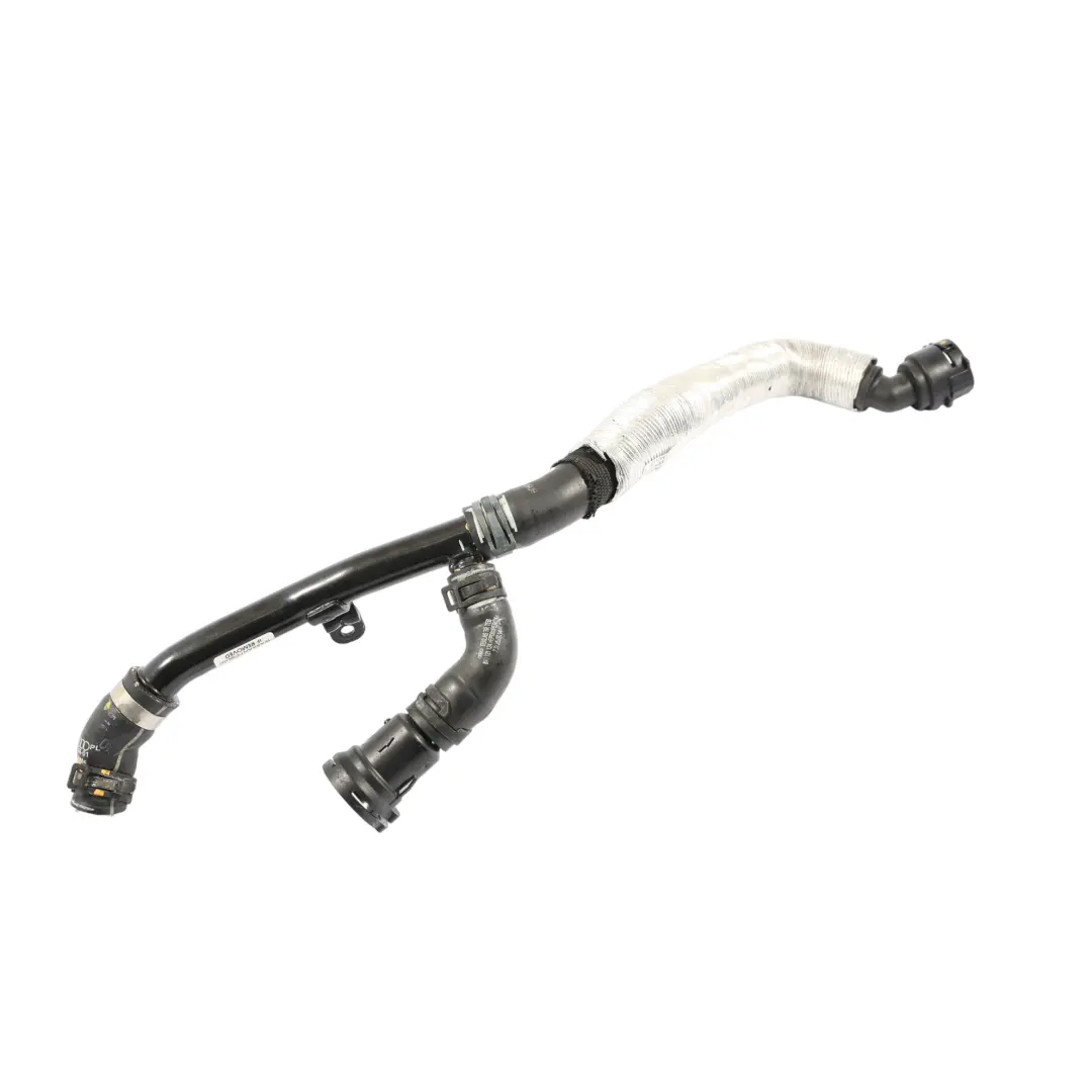 Motore Olio Refrigerante Tubo Linea Tubo 2.5 TFSI per Audi RS3 8V con numero di parte 8V0121124 Audi RS3 8V Motore Olio Refrigerante Tubo Linea Tubo 2.5 TFSI - SKU 8V0121124 - Numero di parte 8V0121124