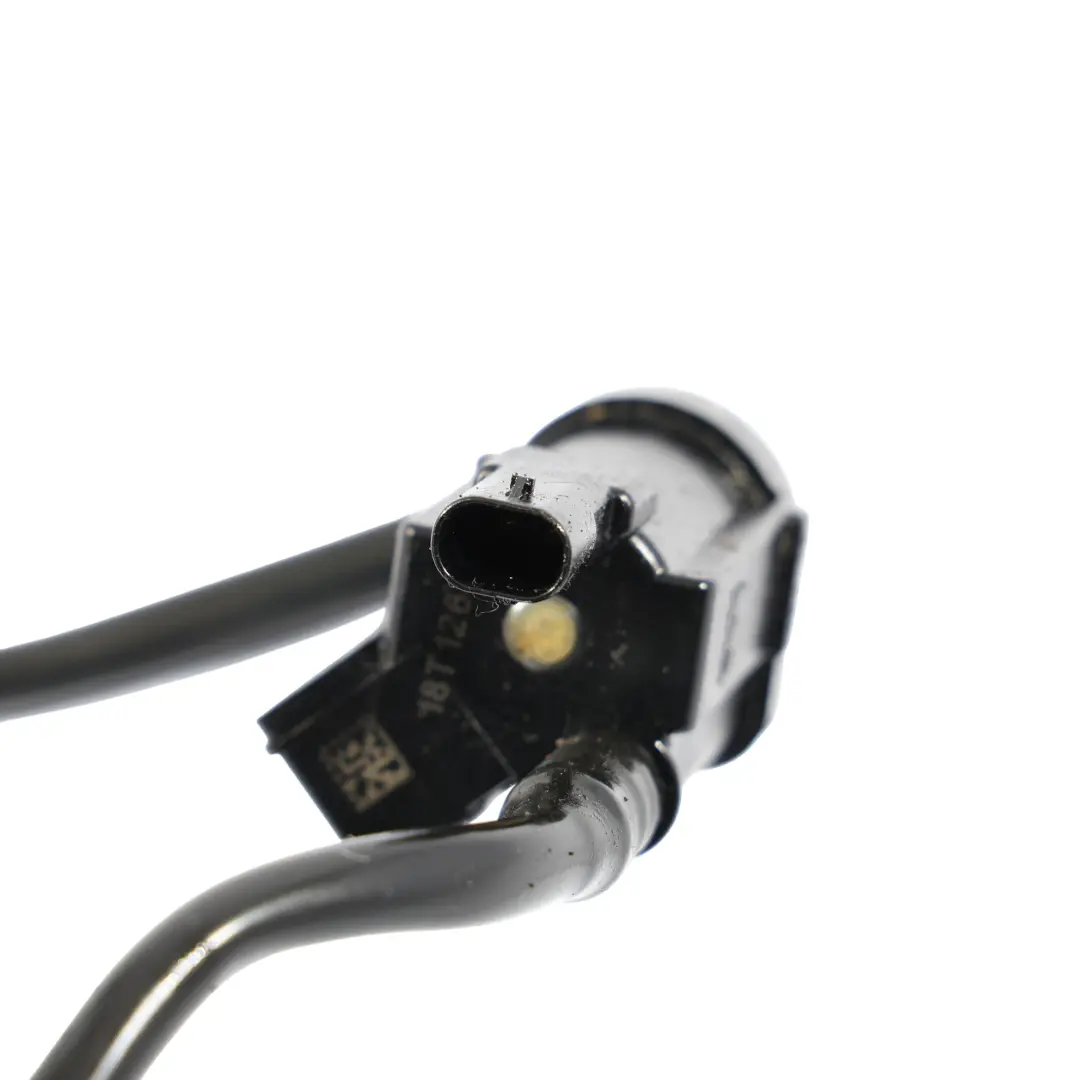 Tubo Di Sfiato Motore Tubo Flessibile 2.5 TFSI per Audi RS3 8V TT RS con numero di parte 8V0201992C Audi RS3 8V TT RS Tubo Di Sfiato Motore Tubo Flessibile 2.5 TFSI - SKU 8V0201992C - Numero di parte 8V0201992C