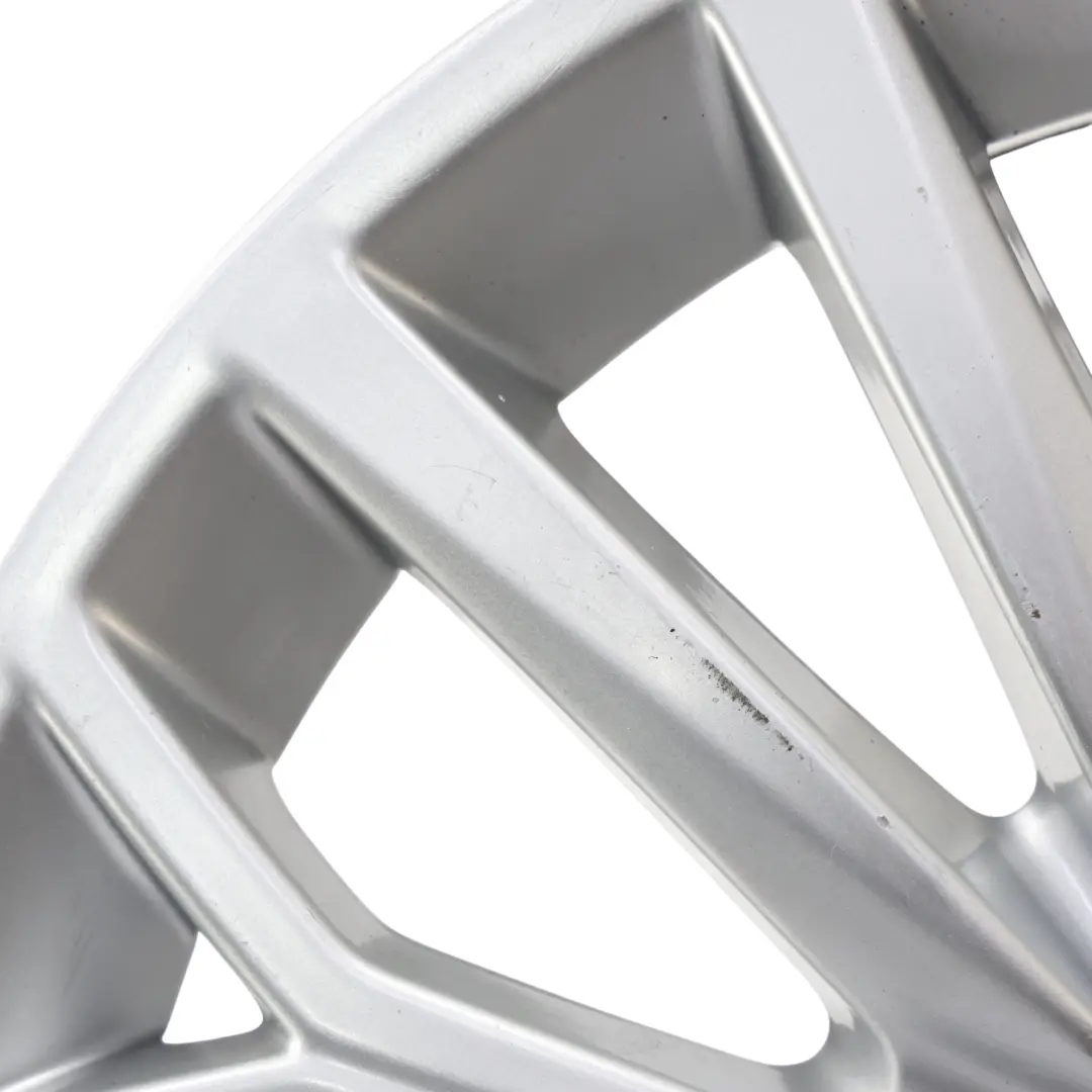 Jante En Alliage Argenté 16" 7J ET48 pour Audi A3 8V à propos du numéro de pièce 8V0601025BJ Audi A3 8V Jante En Alliage Argenté 16" 7J ET48 - SKU 8V0601025BJ-1 - Numéro de pièce 8V0601025BJ