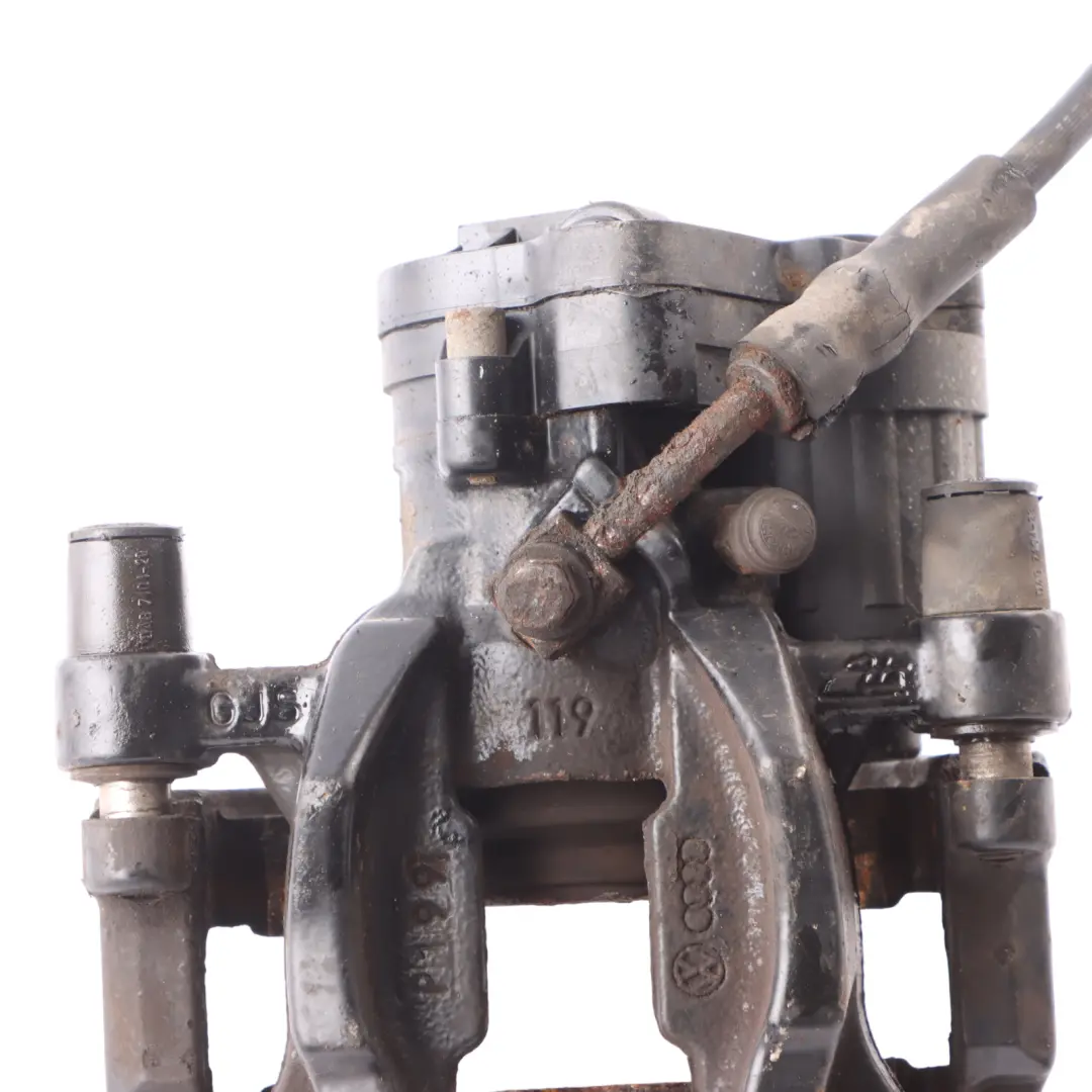 Pinza Freno Rueda Trasera Izquierda para Audi S3 8V con número de pieza 8V0615423B Audi S3 8V Pinza Freno Rueda Trasera Izquierda - SKU 8V0615423B - Número de pieza 8V0615423B