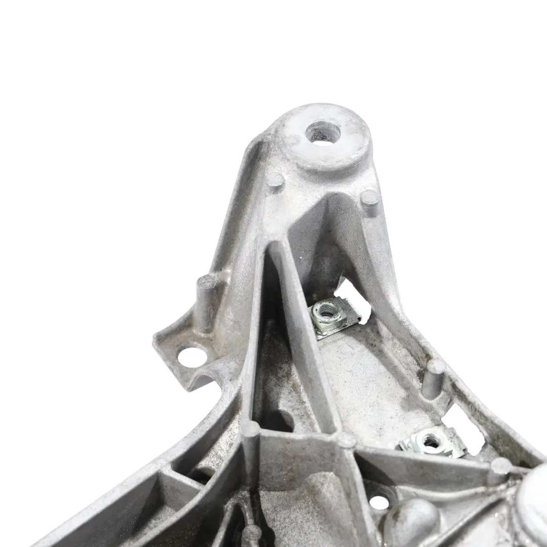 Łapa Mocowanie Podpora Skrzyni Biegów Automat do Audi A4 B9 o numerze 8W0399262AF Audi A4 B9 Łapa Mocowanie Podpora Skrzyni Biegów Automat - SKU 8W0399262AF - Numer Części 8W0399262AF