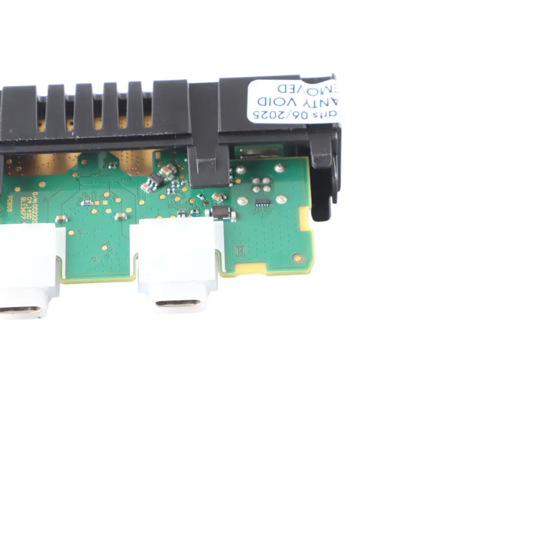 Audi Q2 GA USB Port Type-C Socket Plug Input Connection - SKU 8Y0035736-1 - Part number 8Y0035736